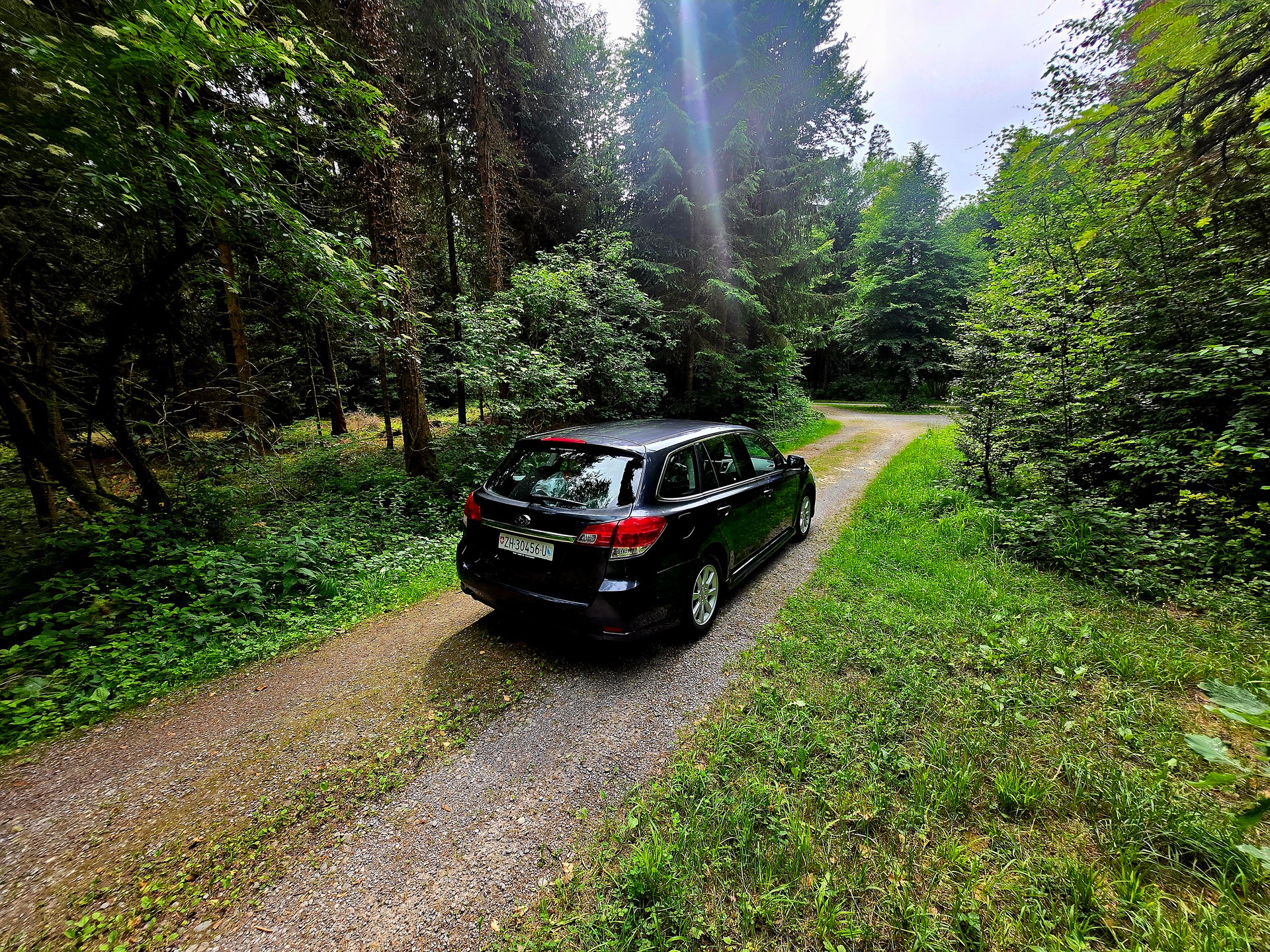SUBARU Legacy 2.0i Limited AWD Lineartronic-image-9