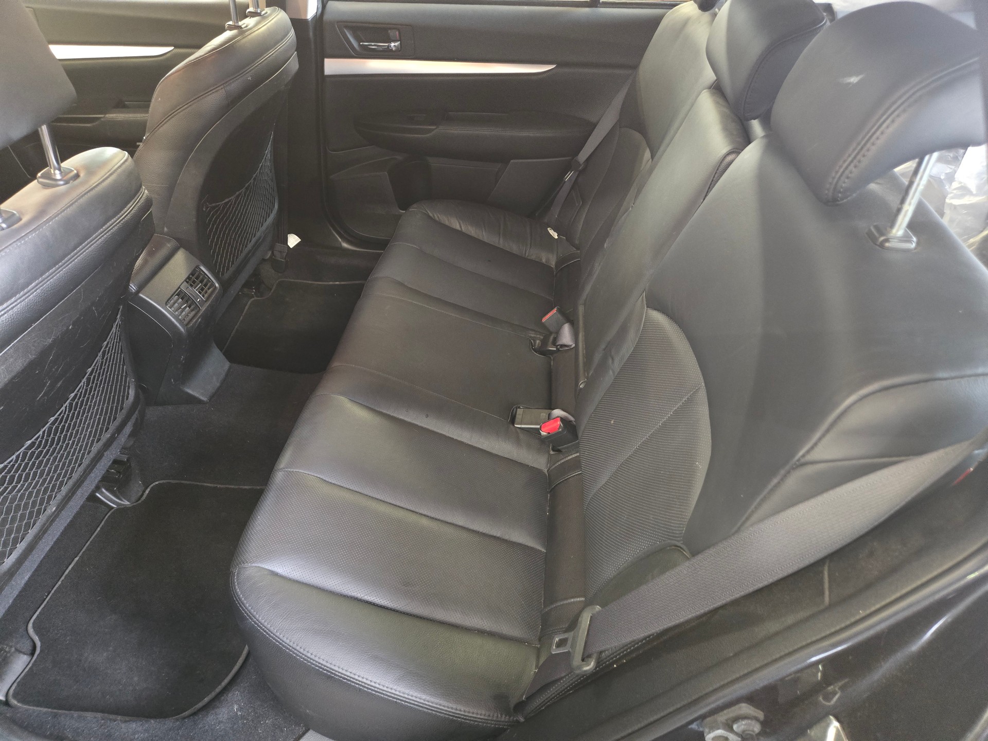SUBARU Legacy 2.0i Limited AWD Lineartronic-image-5