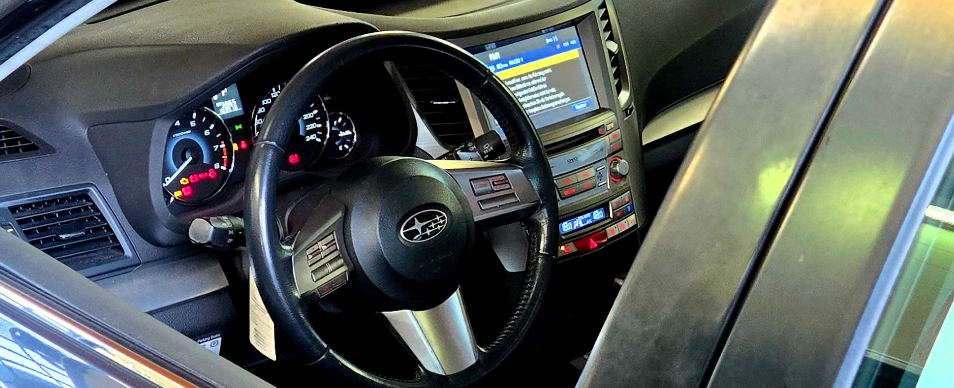 SUBARU Legacy 2.0i Limited AWD Lineartronic-image-3