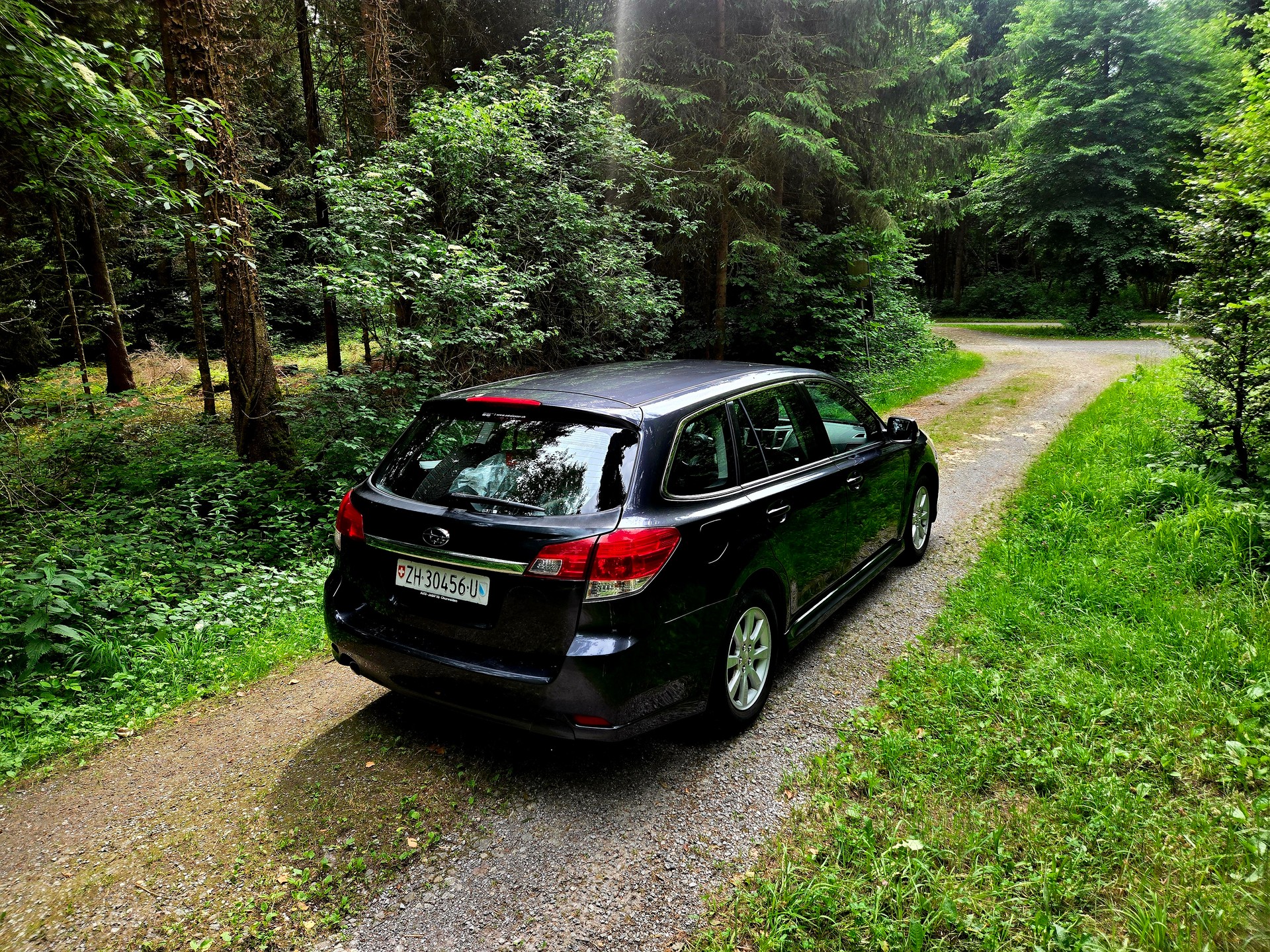 SUBARU Legacy 2.0i Limited AWD Lineartronic-image-2