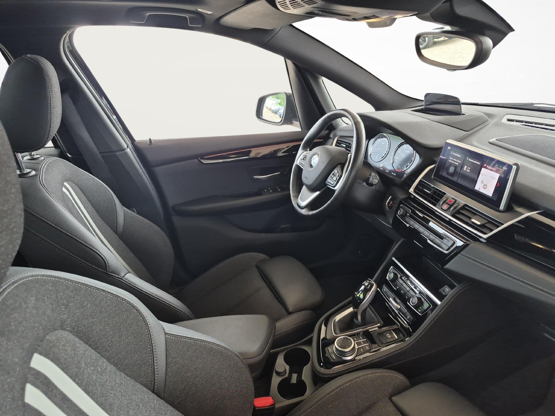 BMW 218d xDrive Active Tourer / Jetzt mit attraktivem 1.9% Leasing!-image-9
