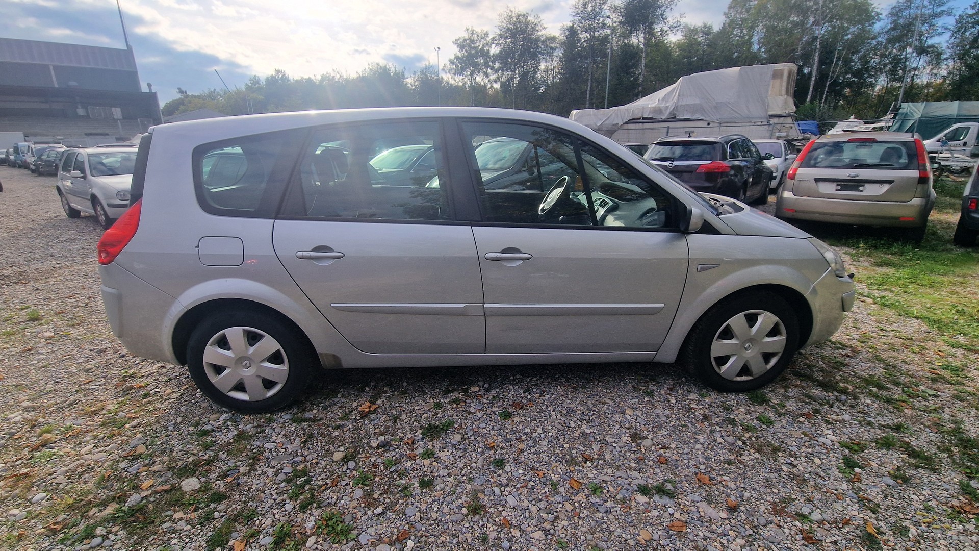 RENAULT Grand Scénic 2.0 16V Turbo Privilège-image-2