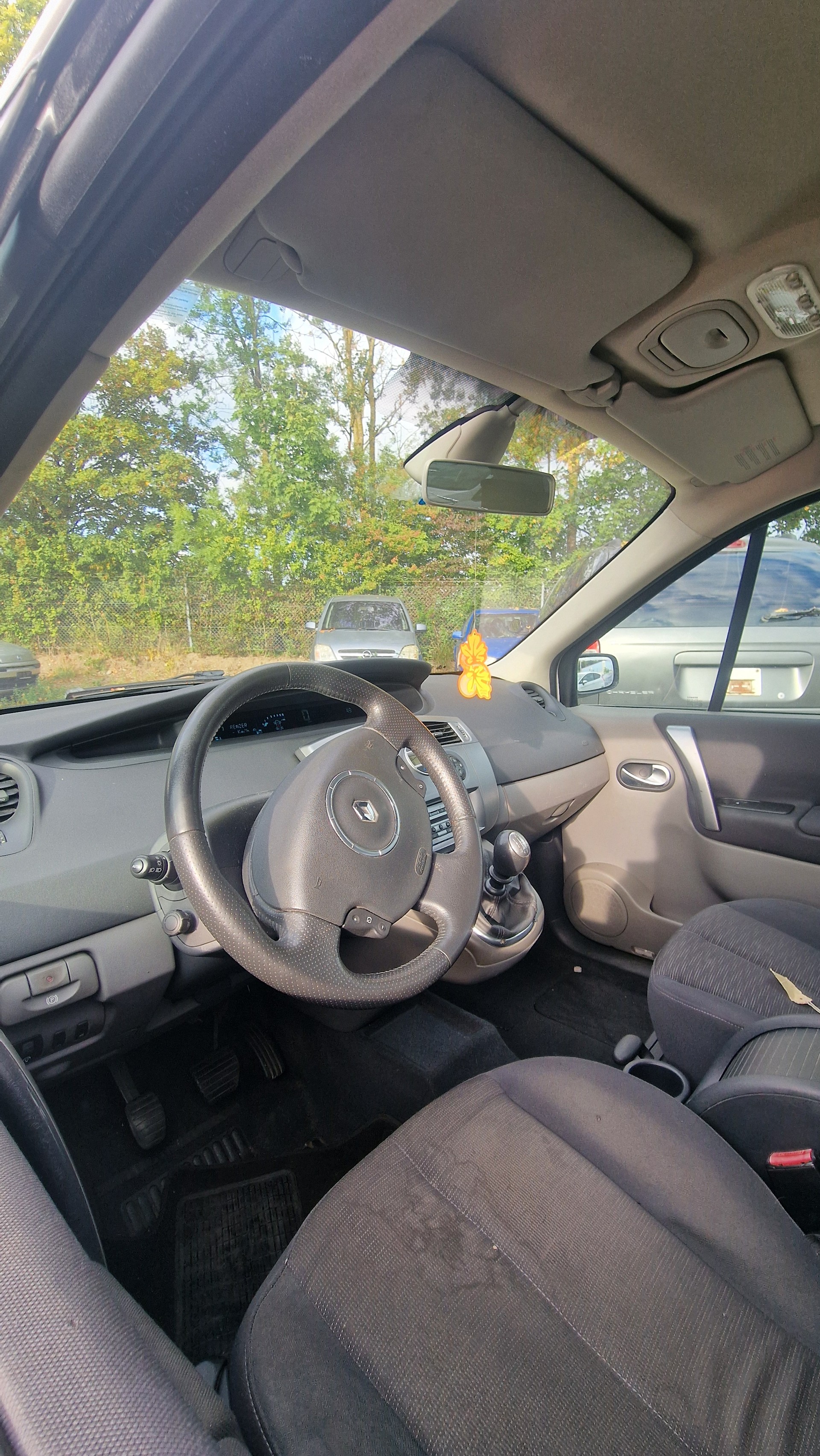 RENAULT Grand Scénic 2.0 16V Turbo Privilège-image-7