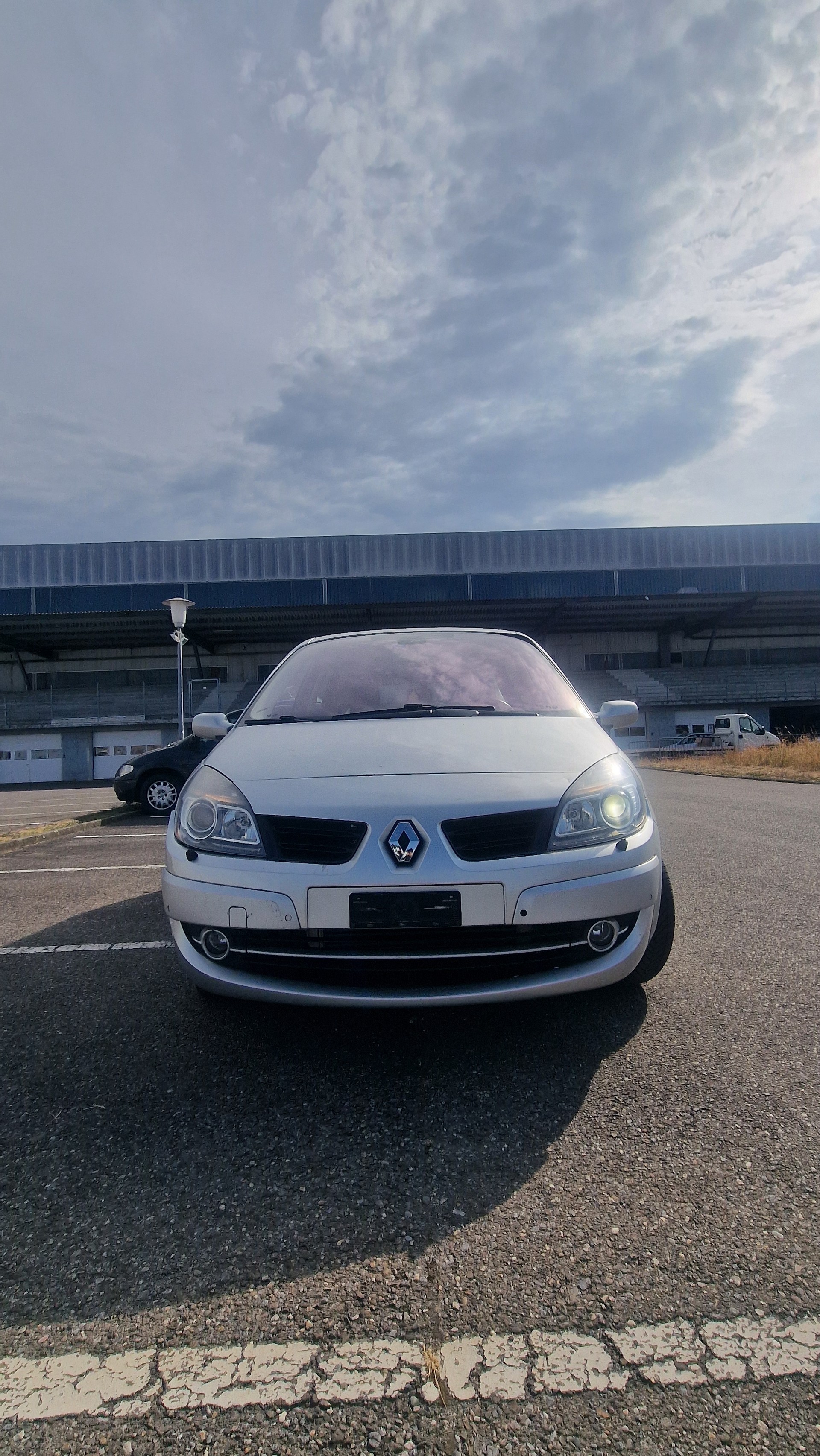 RENAULT Grand Scénic 2.0 16V Turbo Privilège