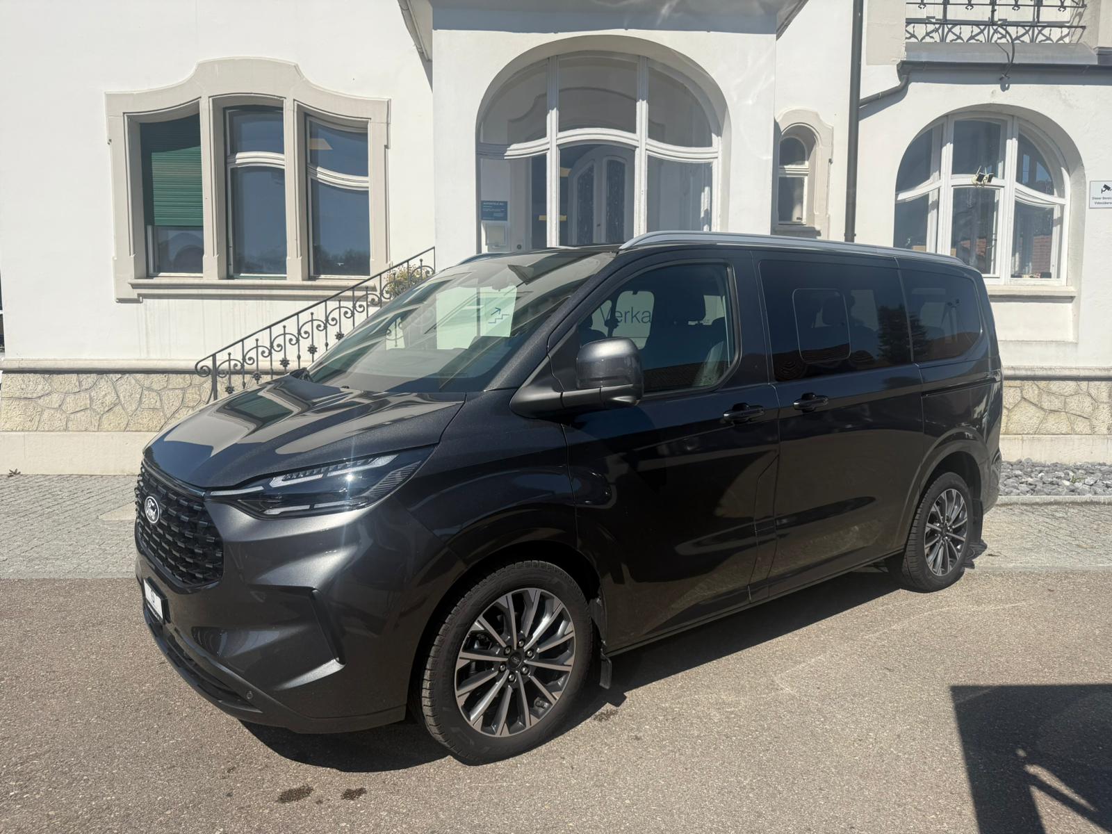 FORD Tourneo Bus 320 L1H1 TitaniumX Automat