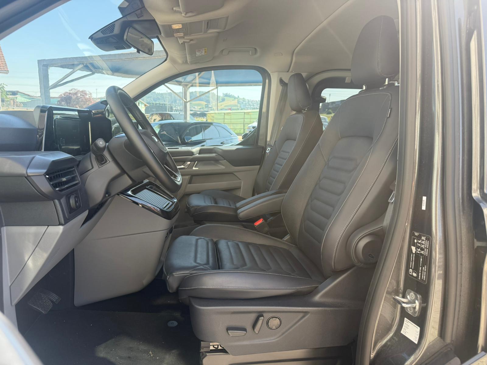 FORD Tourneo Bus 320 L1H1 TitaniumX Automat-image-7