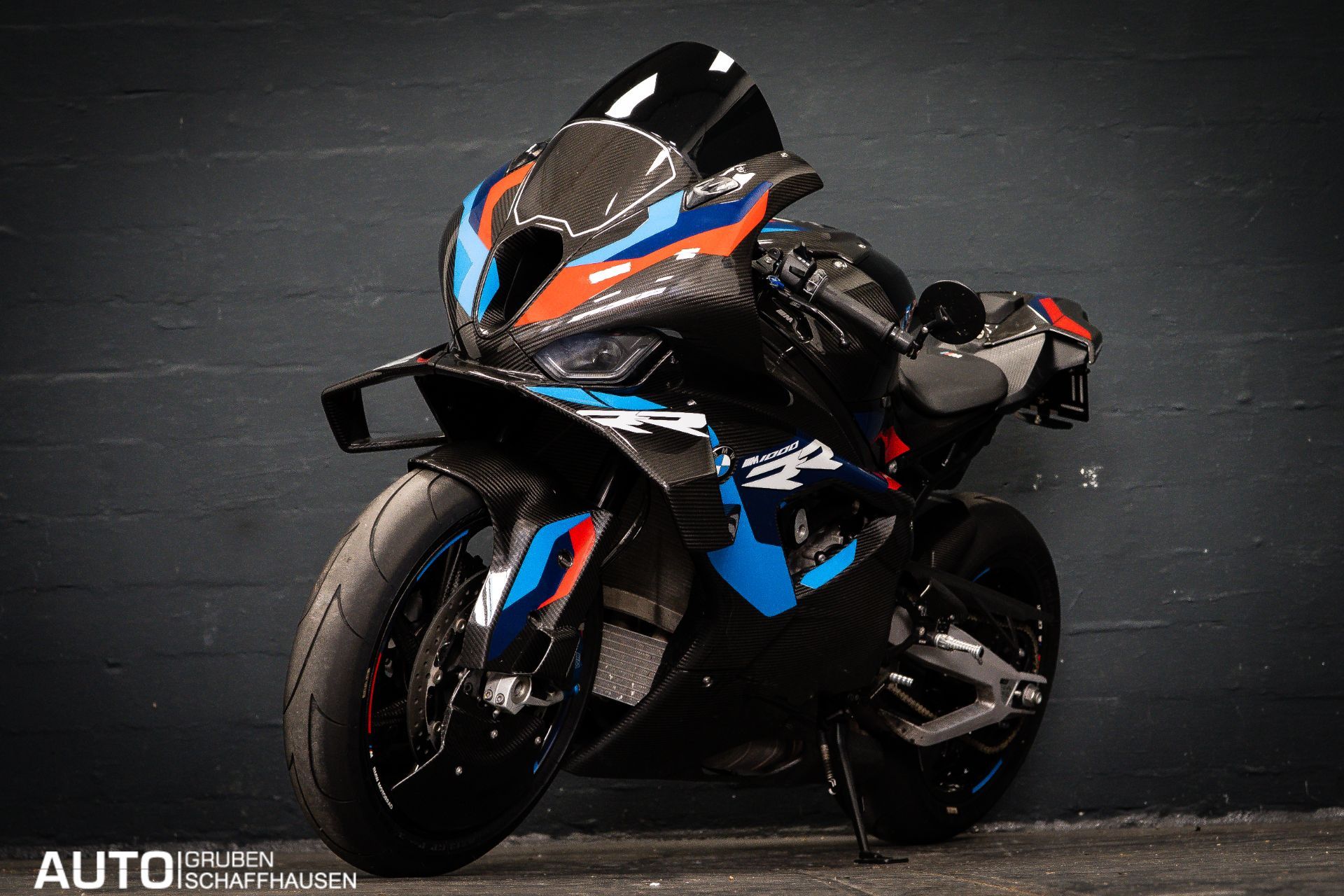 BMW M 1000 RR Competition-image-11
