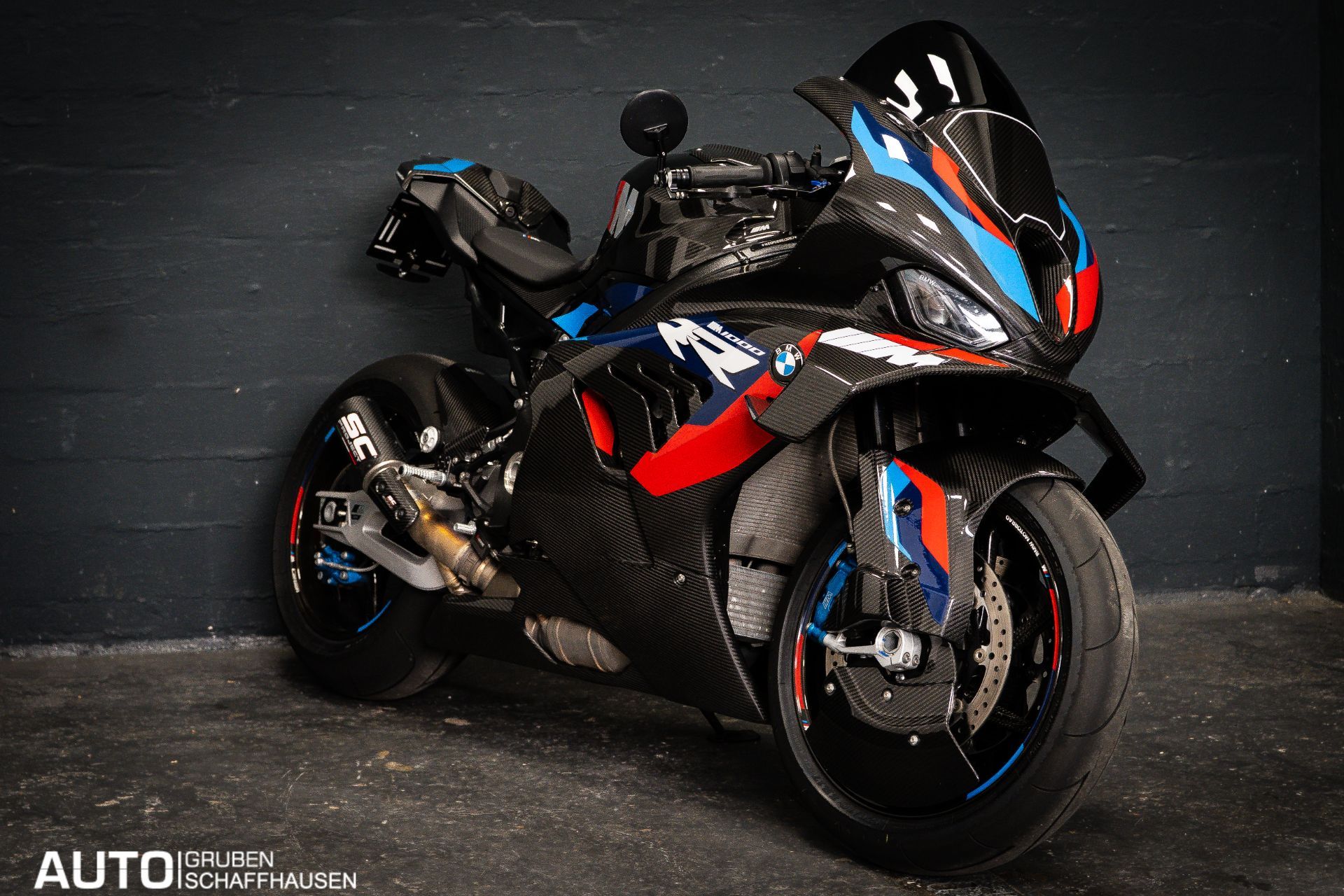 BMW M 1000 RR Competition-image-1