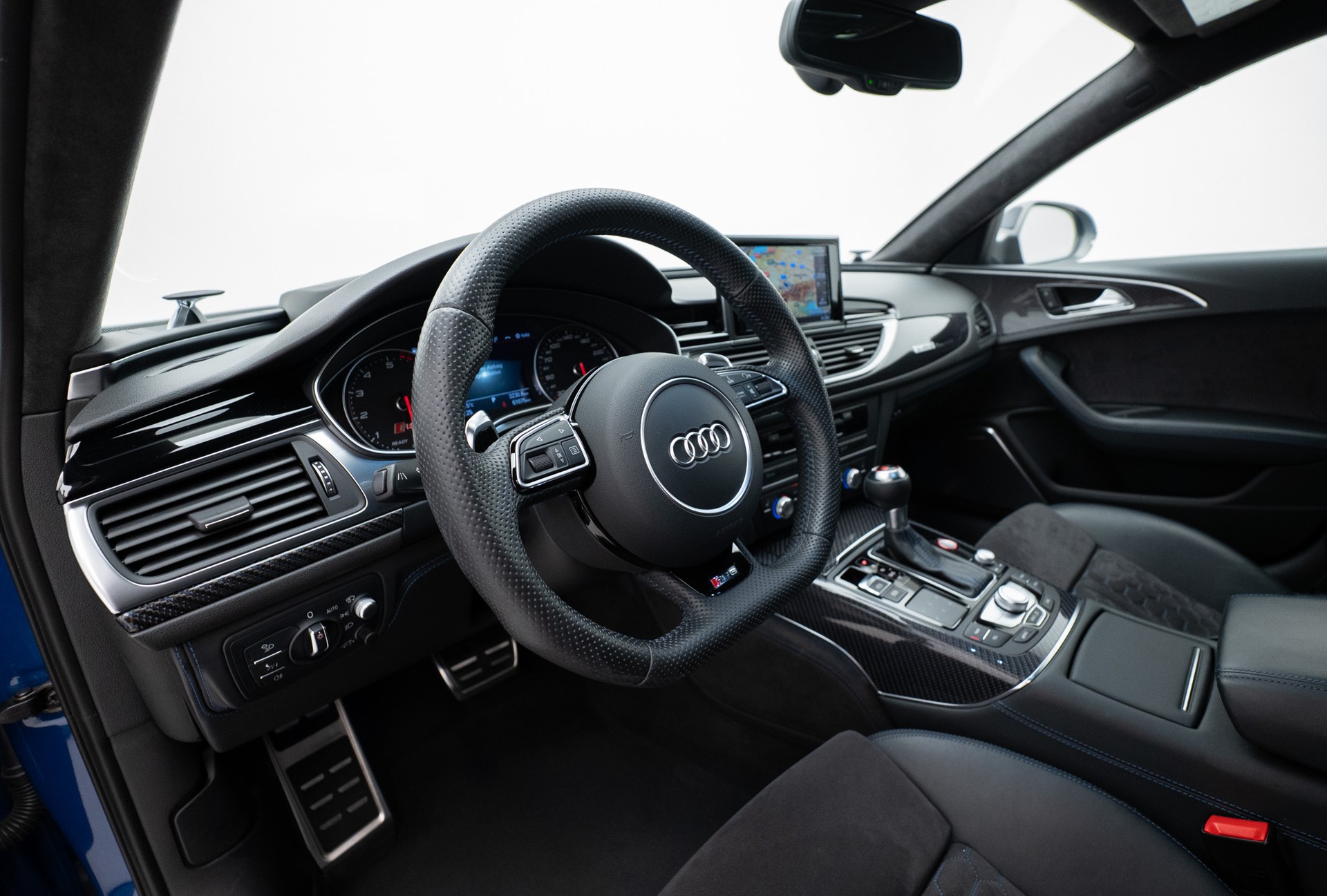 AUDI RS6 Avant 4.0 TFSI V8 performance quattro / Akrapovic-image-9
