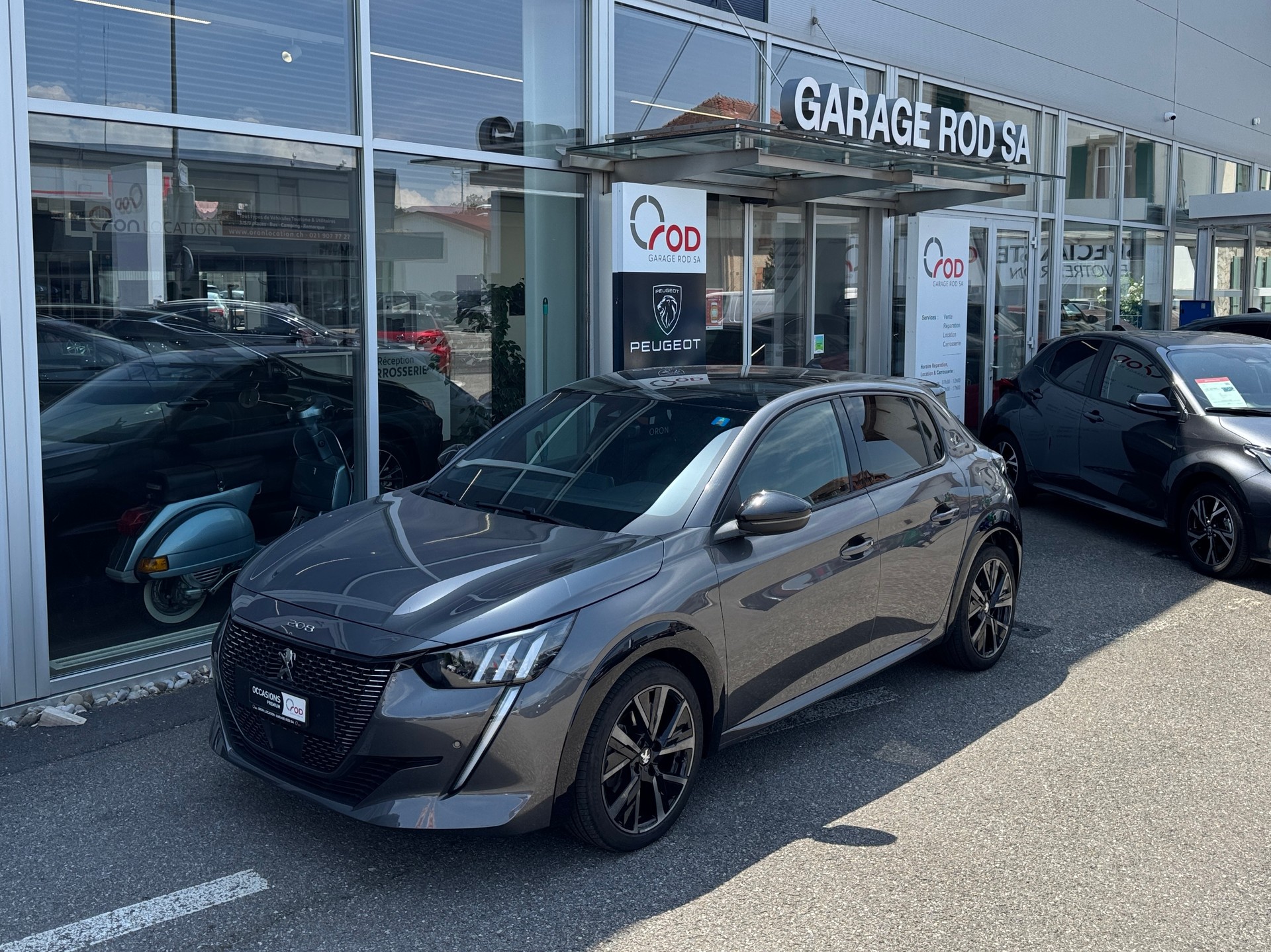 PEUGEOT 208 1.2 PureTech GT EAT8