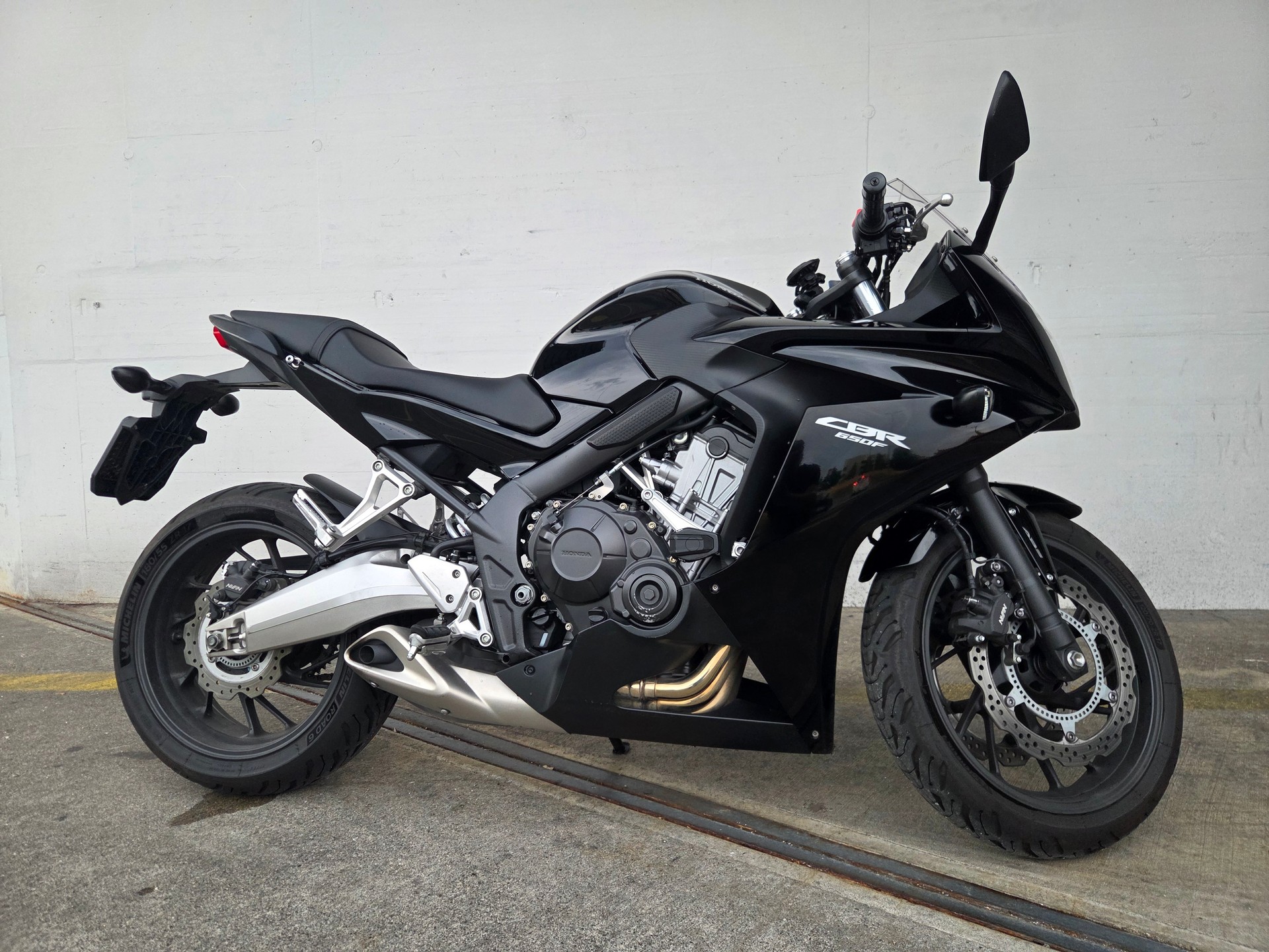 HONDA CBR 650 FA ABS-image-3