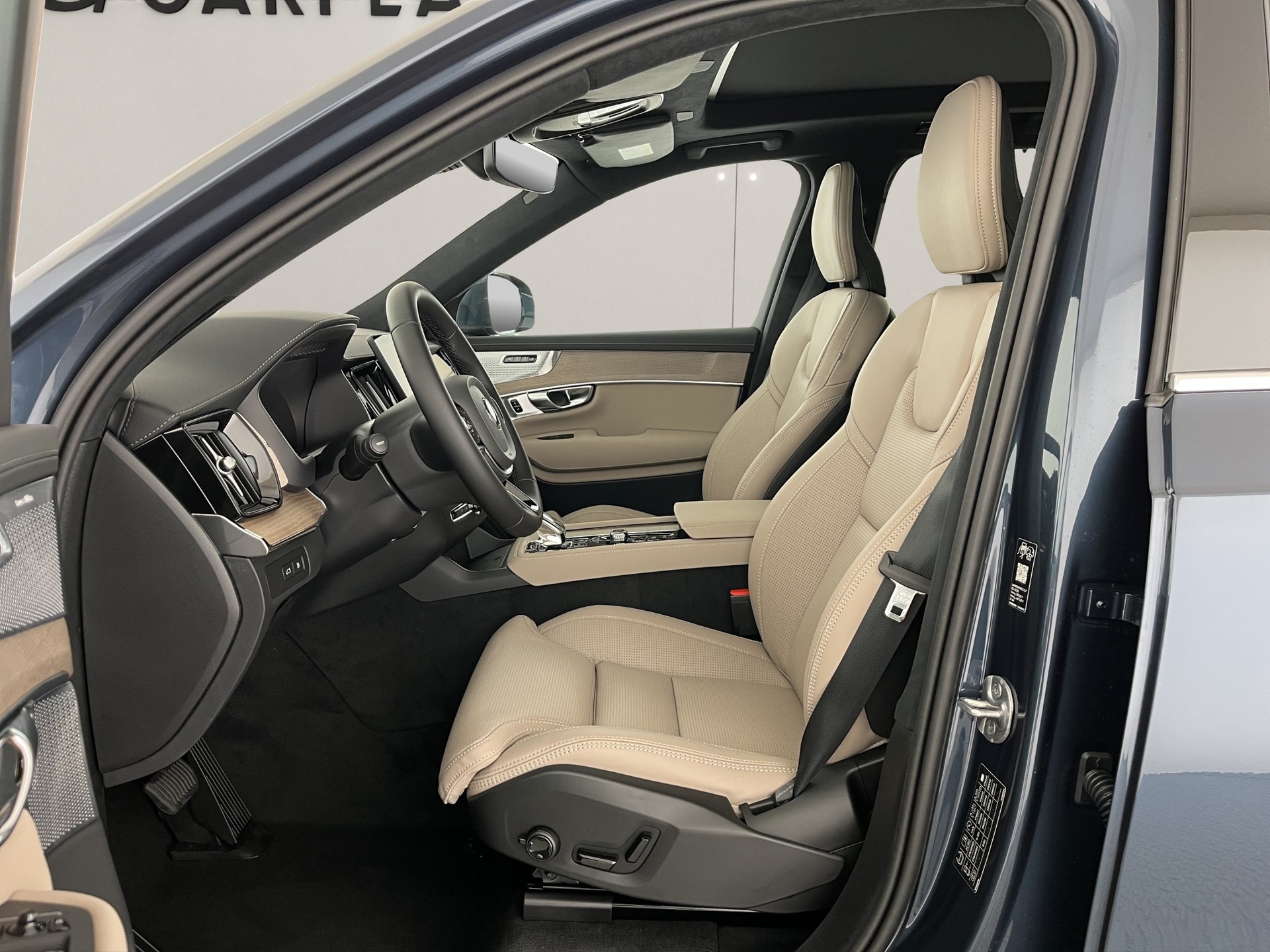 VOLVO XC90 2.0 T8 TE Ultra Bright eAWD-image-8