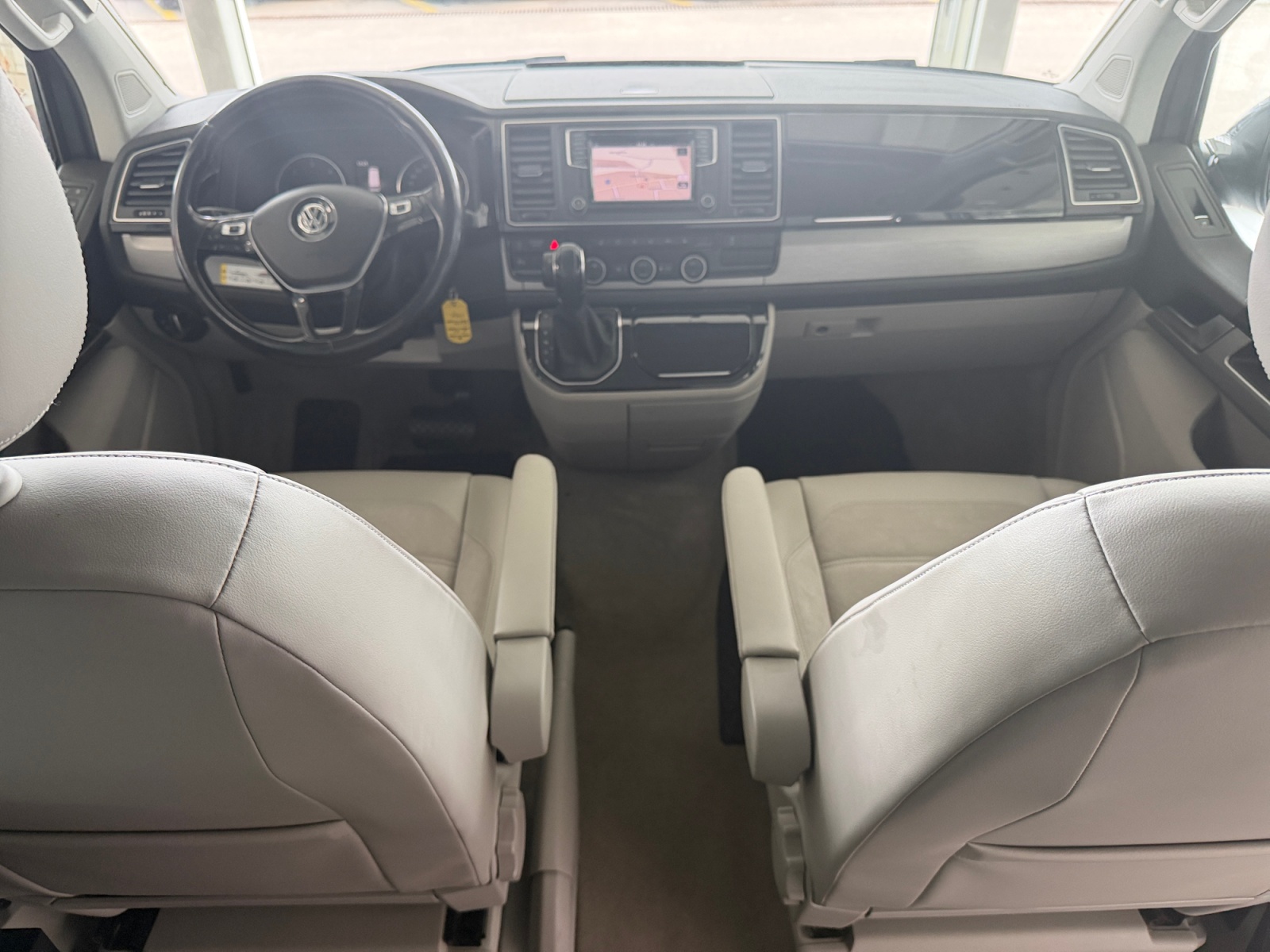 VW T6 California 4M-image-11
