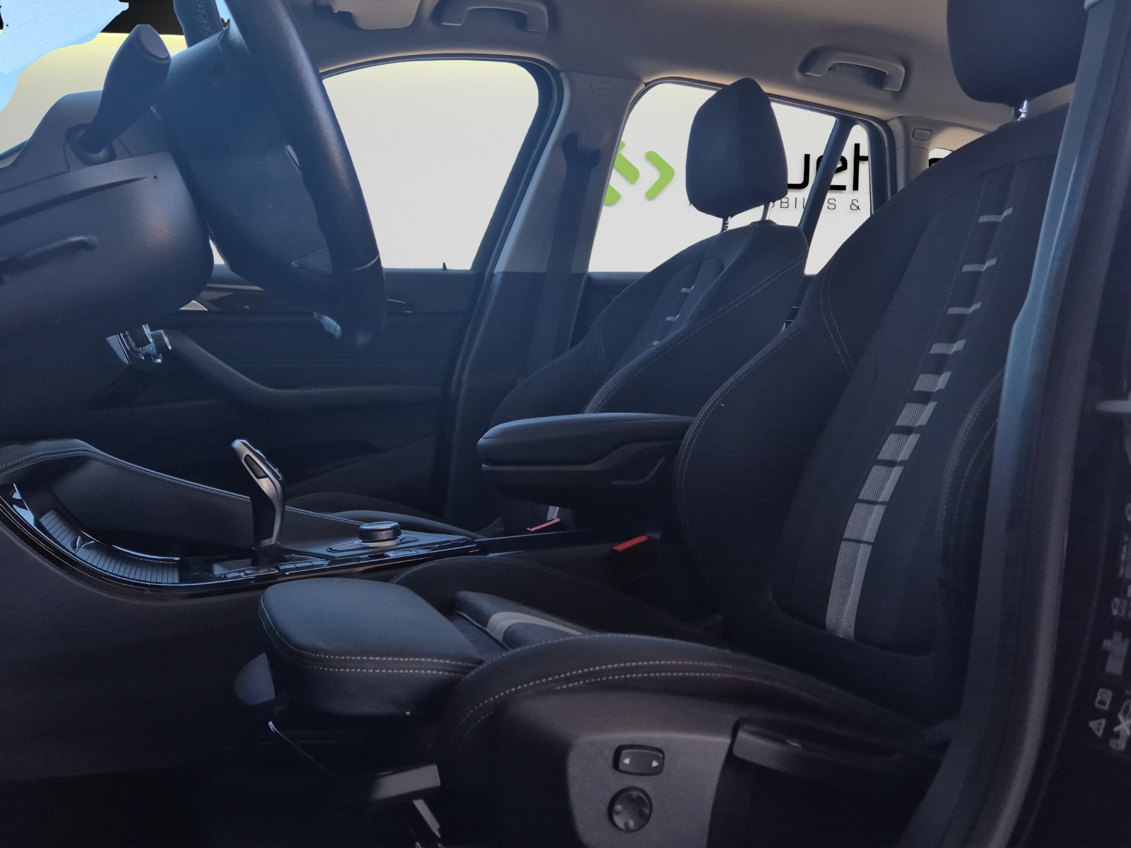BMW X1 xDrive 18d Steptronic-image-10