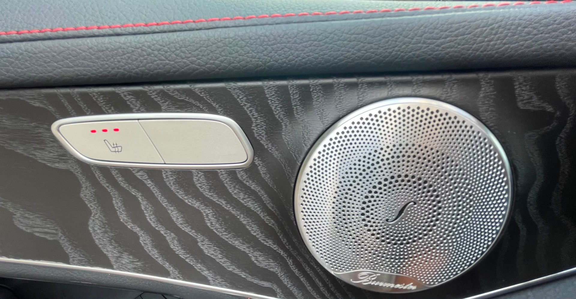 MERCEDES-BENZ GLC 43 AMG 4MATIC 9G-TRONIC | Panorama | Burmester | Fahrassistenz-image-11