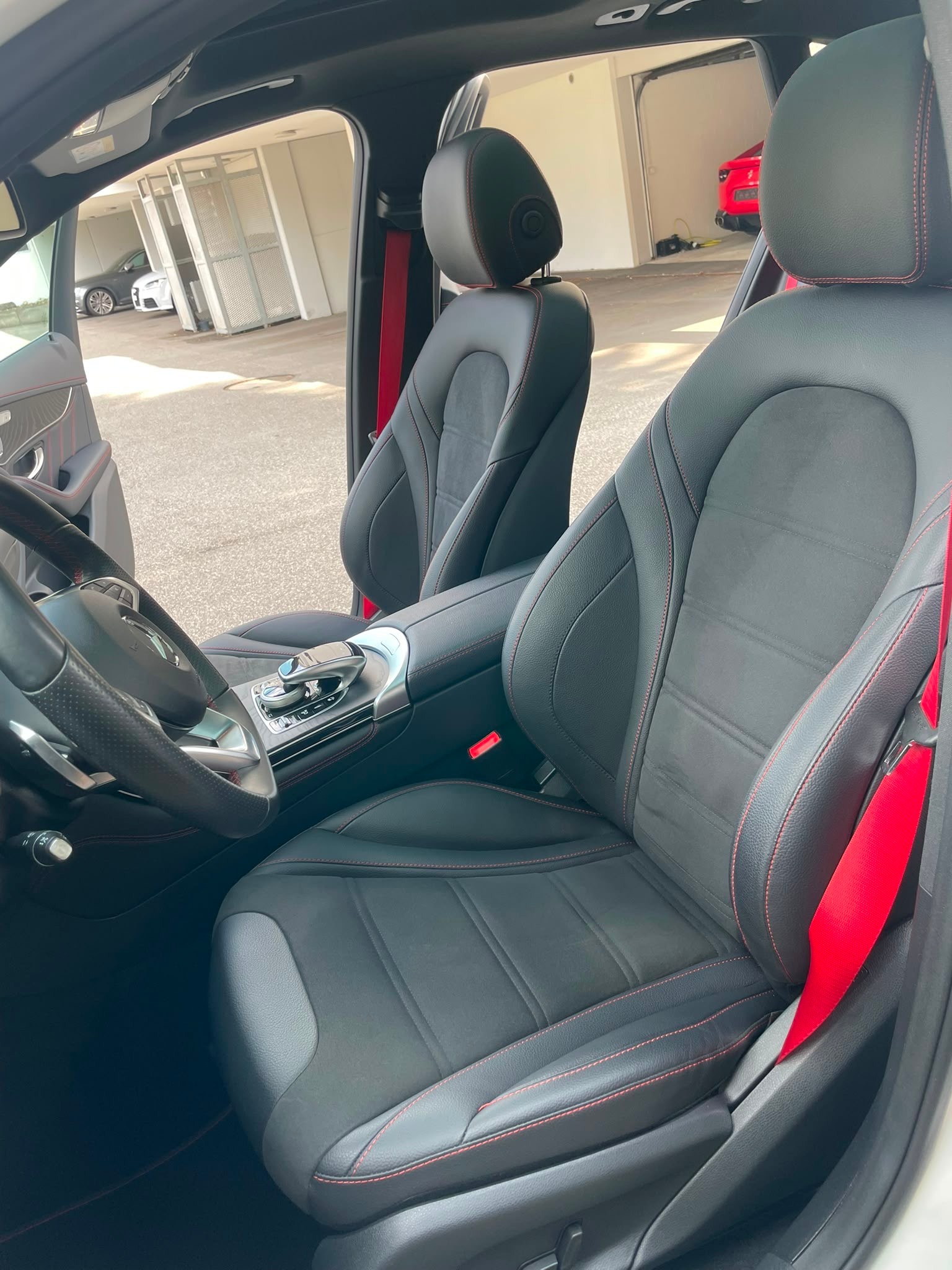 MERCEDES-BENZ GLC 43 AMG 4MATIC 9G-TRONIC | Panorama | Burmester | Fahrassistenz-image-9