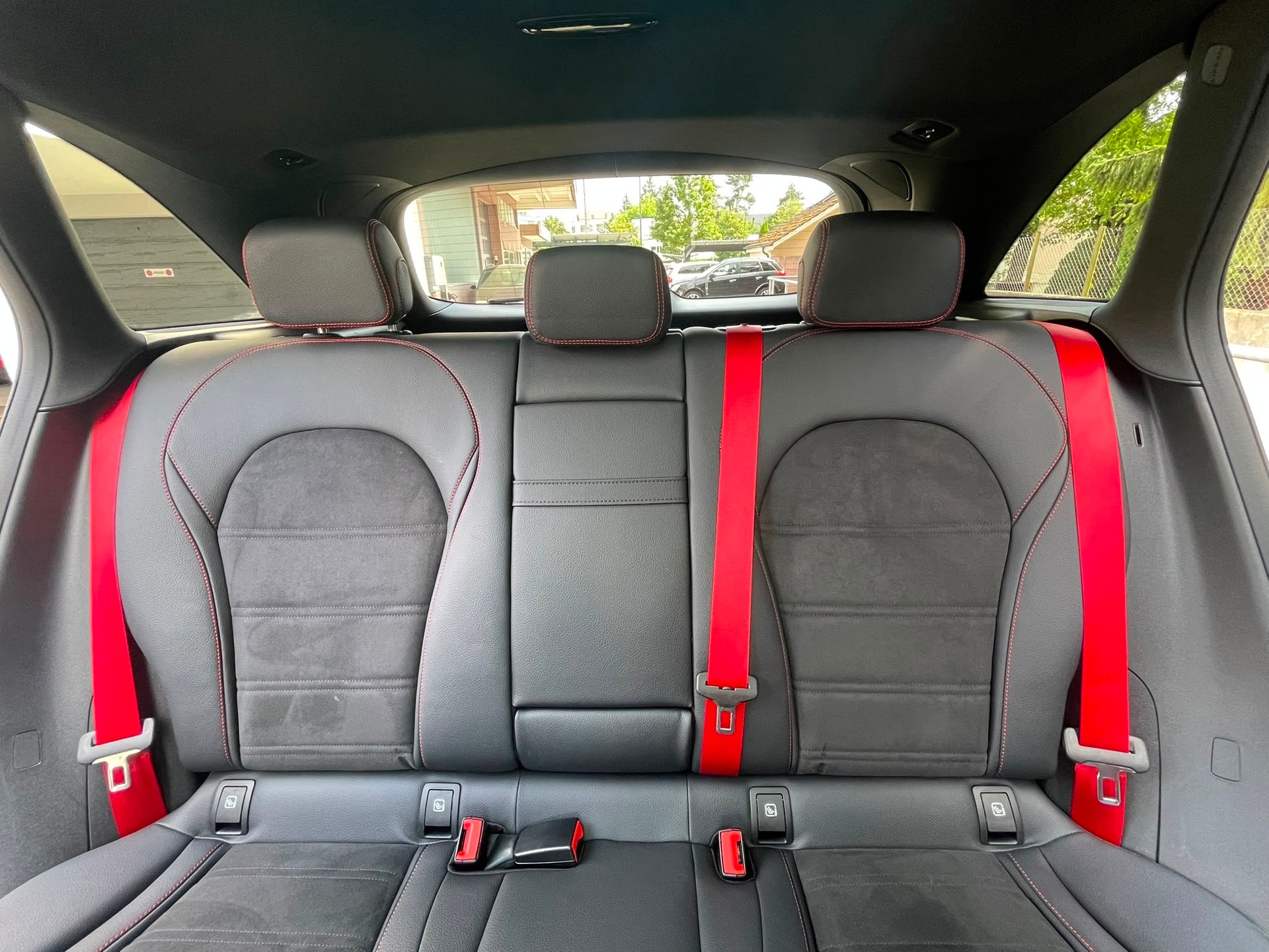 MERCEDES-BENZ GLC 43 AMG 4MATIC 9G-TRONIC | Panorama | Burmester | Fahrassistenz-image-6