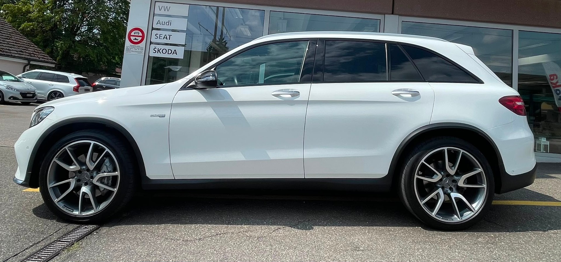 MERCEDES-BENZ GLC 43 AMG 4MATIC 9G-TRONIC | Panorama | Burmester | Fahrassistenz