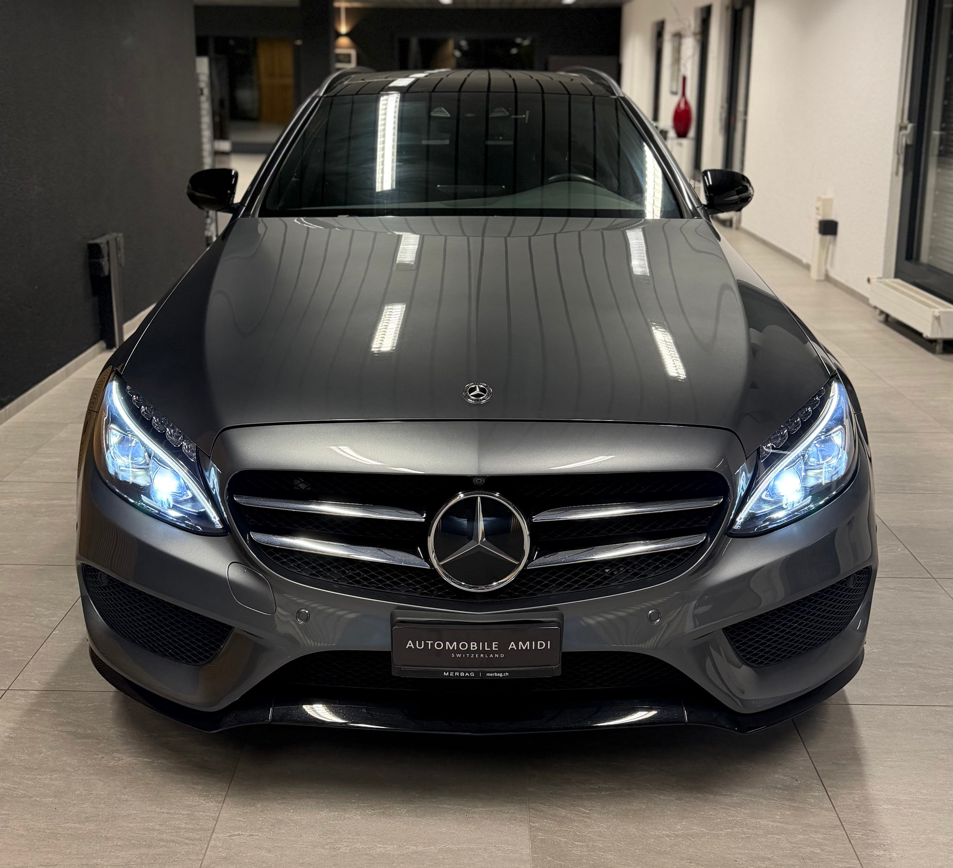MERCEDES-BENZ C 250 d AMG Line 4Matic 9G-Tronic-showroom-element-1