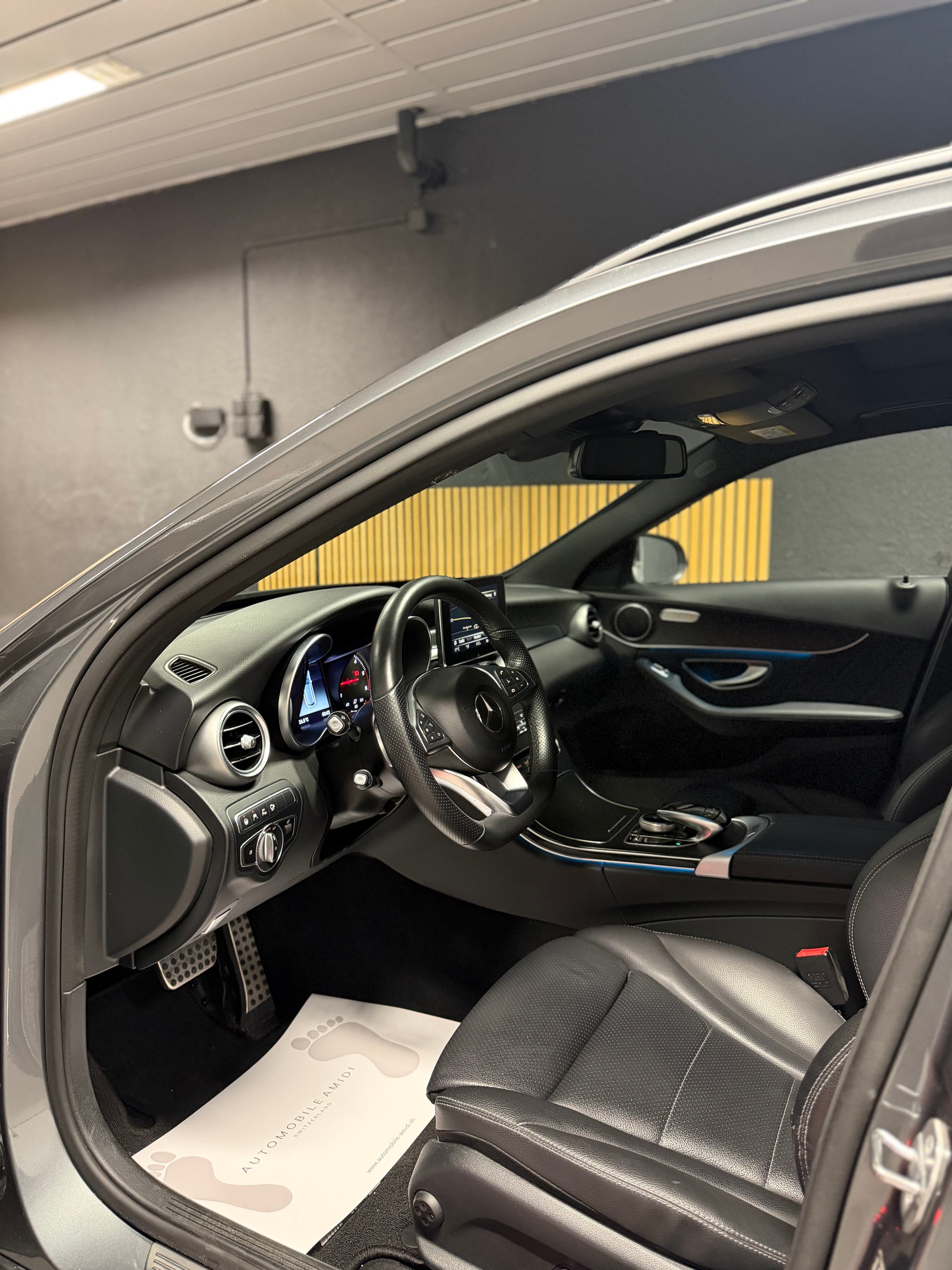 MERCEDES-BENZ C 250 d AMG Line 4Matic 9G-Tronic-image-8