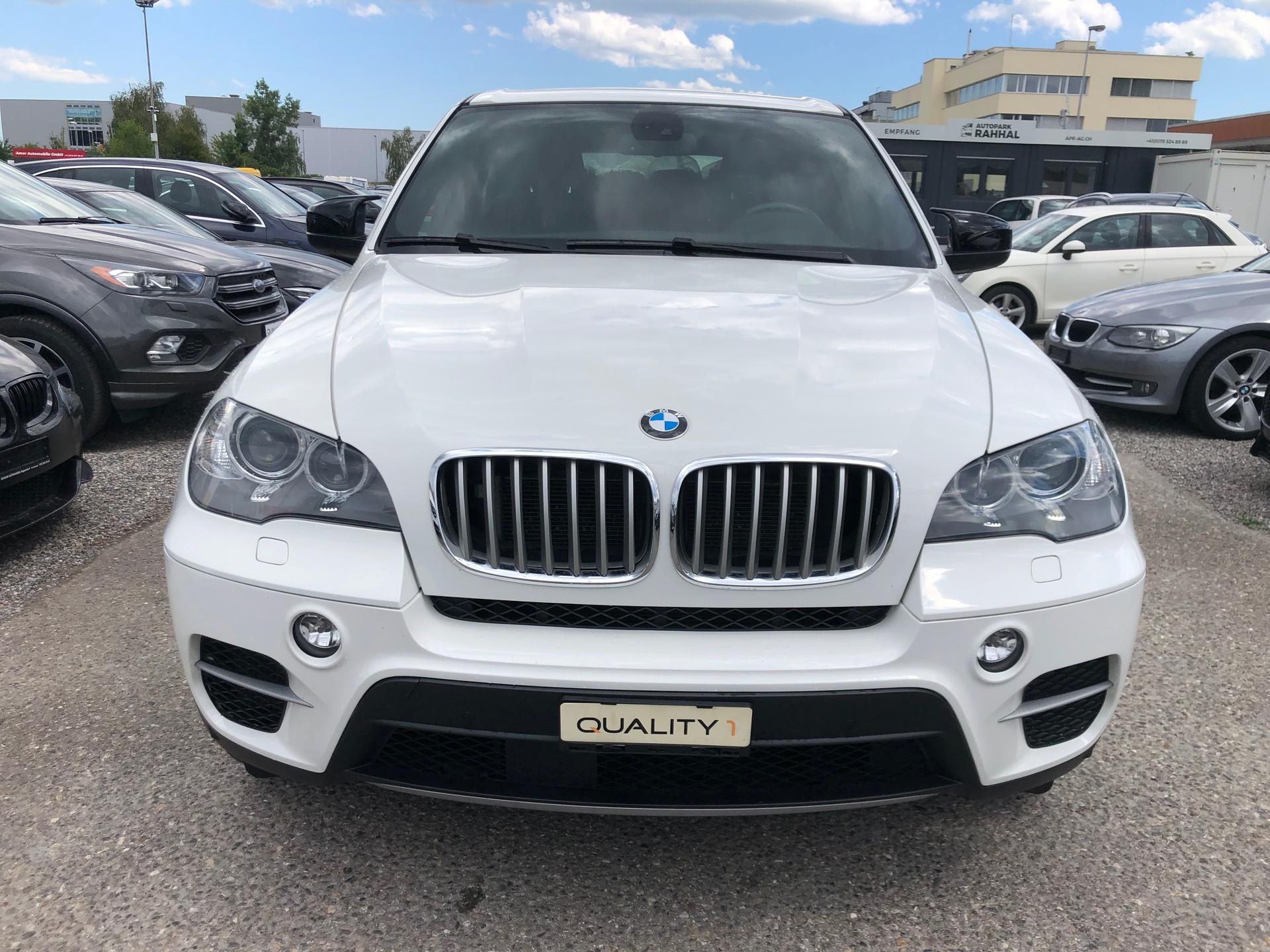 BMW X5 xDrive 50i Steptronic-showroom-element-1