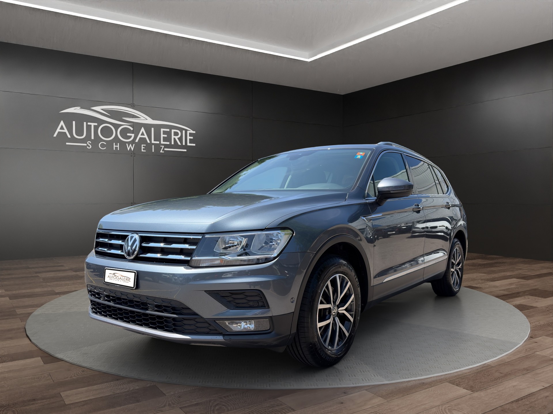 VW Tiguan Allspace 1.5TSI EVO Comfortline DSG | CH | Panorama | Leder Vienna | 7 Sitzer | 