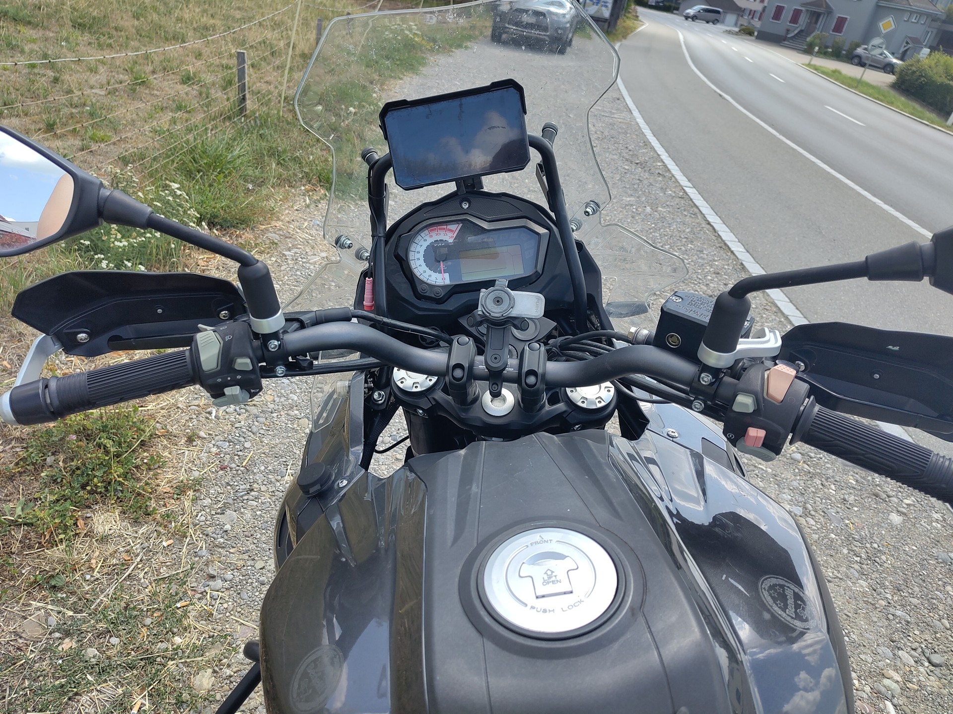 BENELLI TRK 502 X-image-3