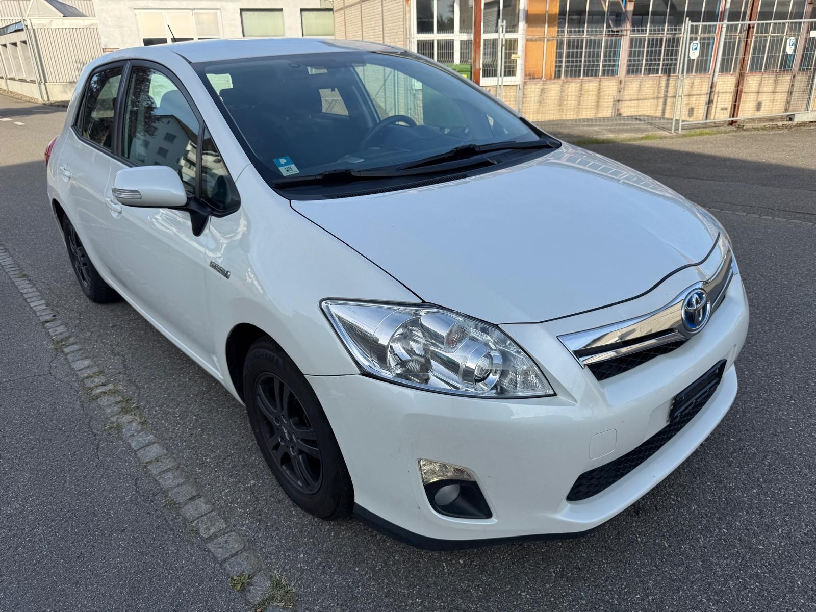 TOYOTA Auris 1.8 16V HSD Linea Luna