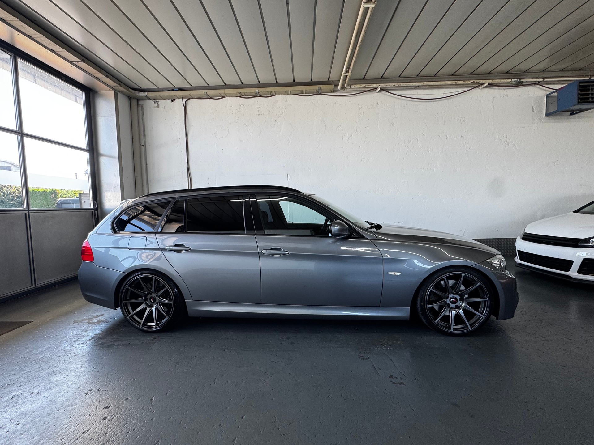 BMW 330d xDrive Touring Steptronic-image-7