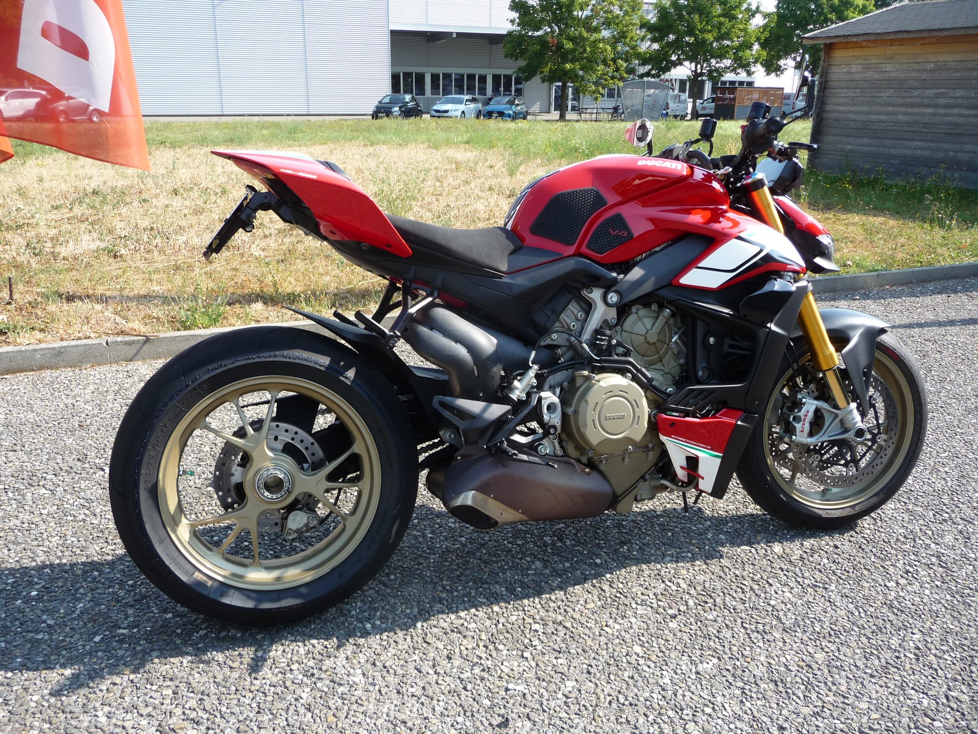 DUCATI Streetfighter V4 S-image-0