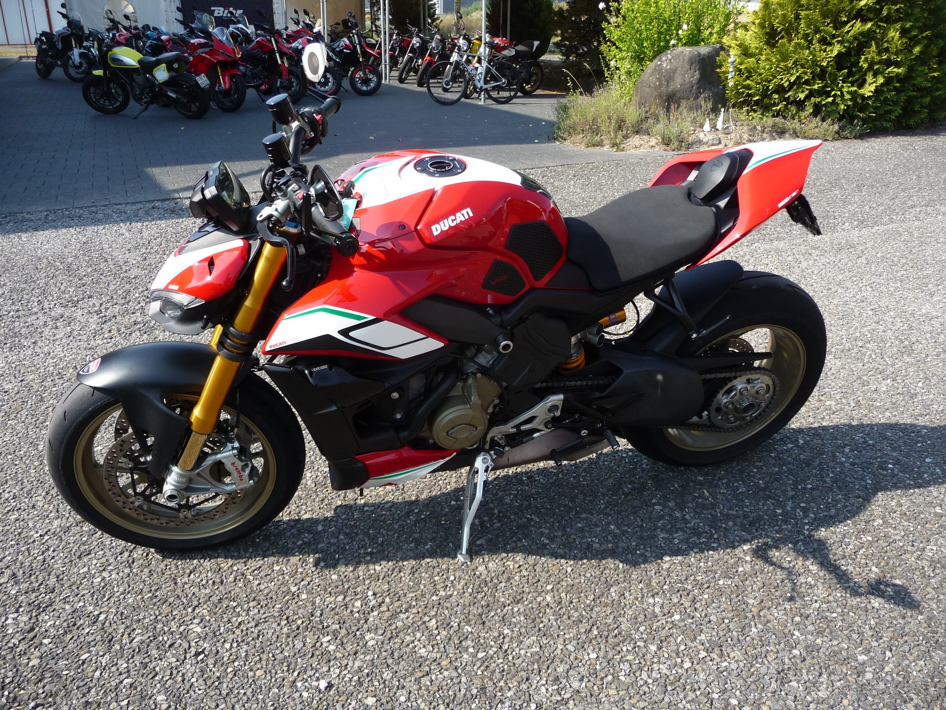 DUCATI Streetfighter V4 S-image-3