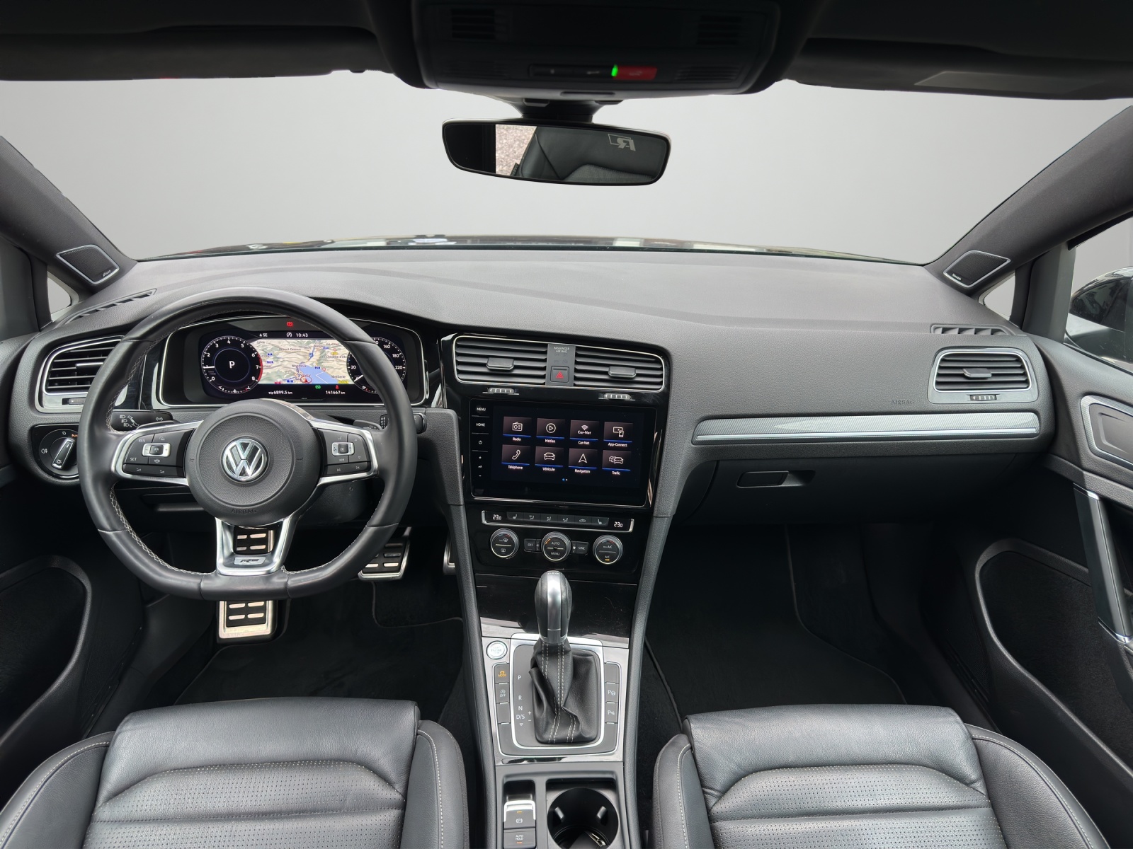 VW Golf VII 1.5 TSI 150 Highline DSG-image-13