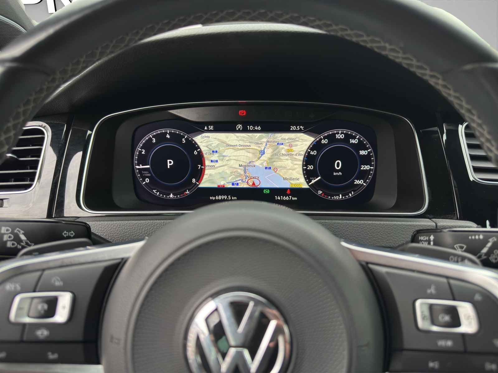 VW Golf VII 1.5 TSI 150 Highline DSG-image-12