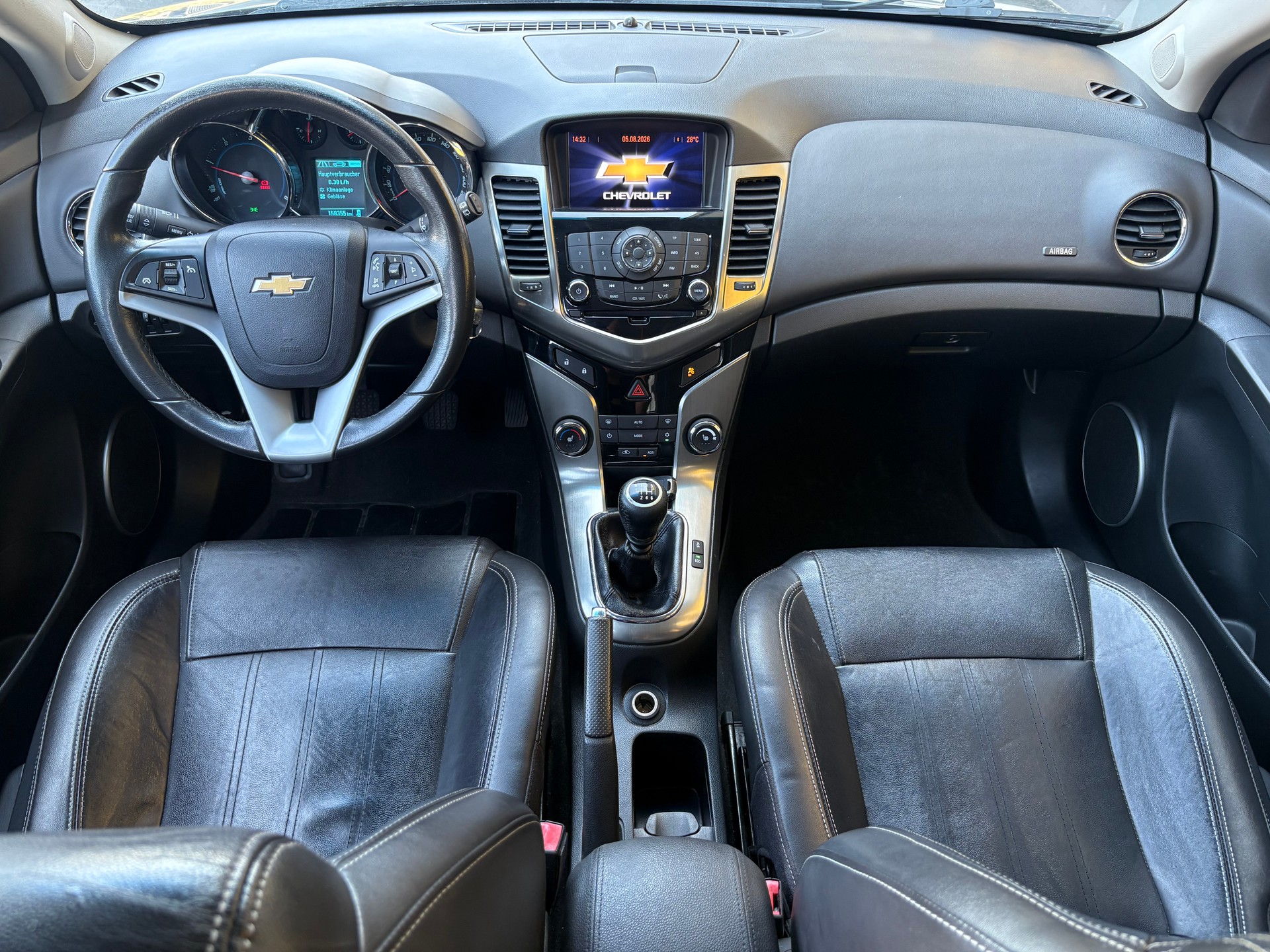 CHEVROLET Cruze Station Wagon 1.7 VCDi LT-image-10