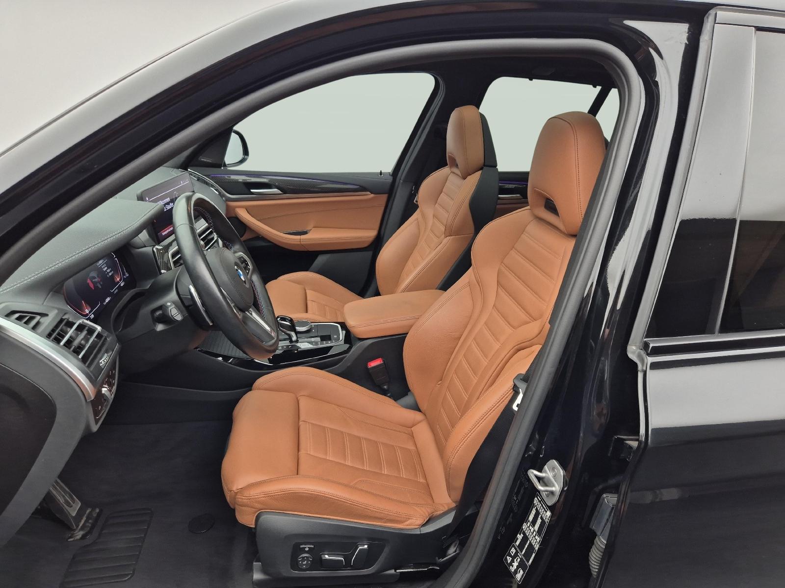 BMW X3 M40i-showroom-element-2