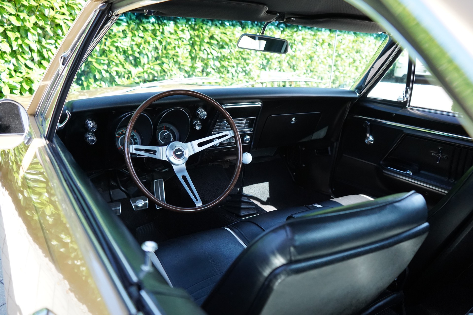 CHEVROLET Camaro 350 RS/SS-showroom-element-1