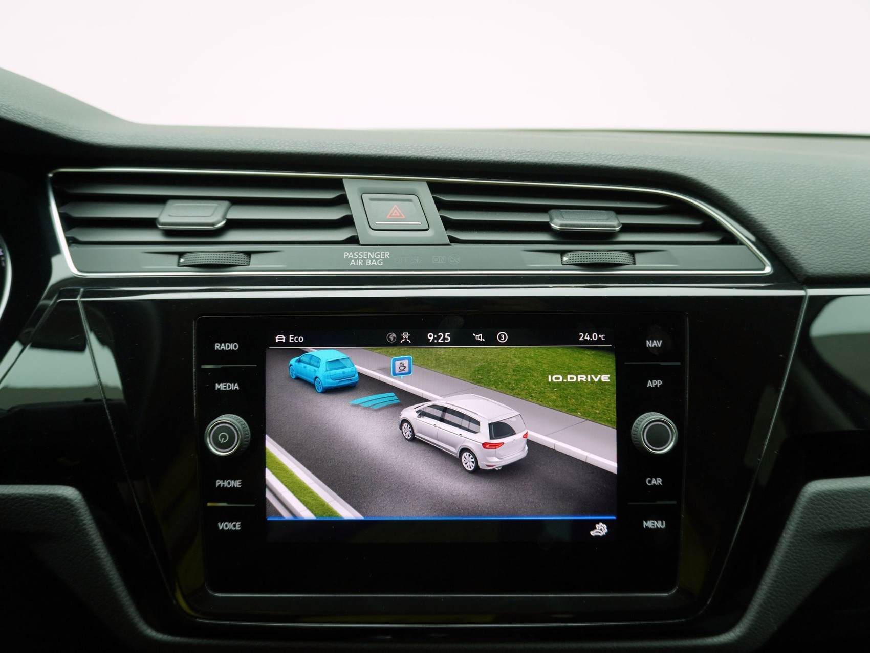 VW Touran 1.5 TSI DSG Highline-image-21
