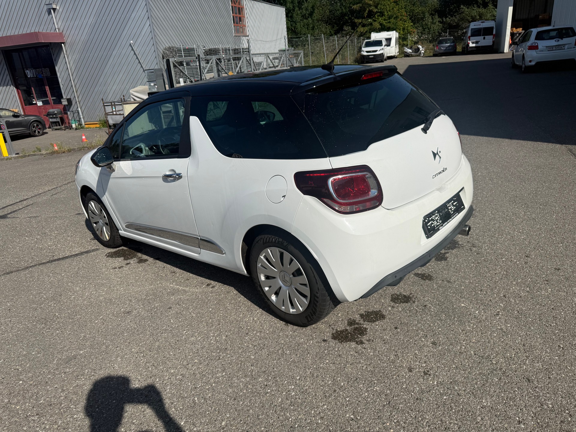 DS AUTOMOBILES DS3 1.2 VTi Chic-image-5
