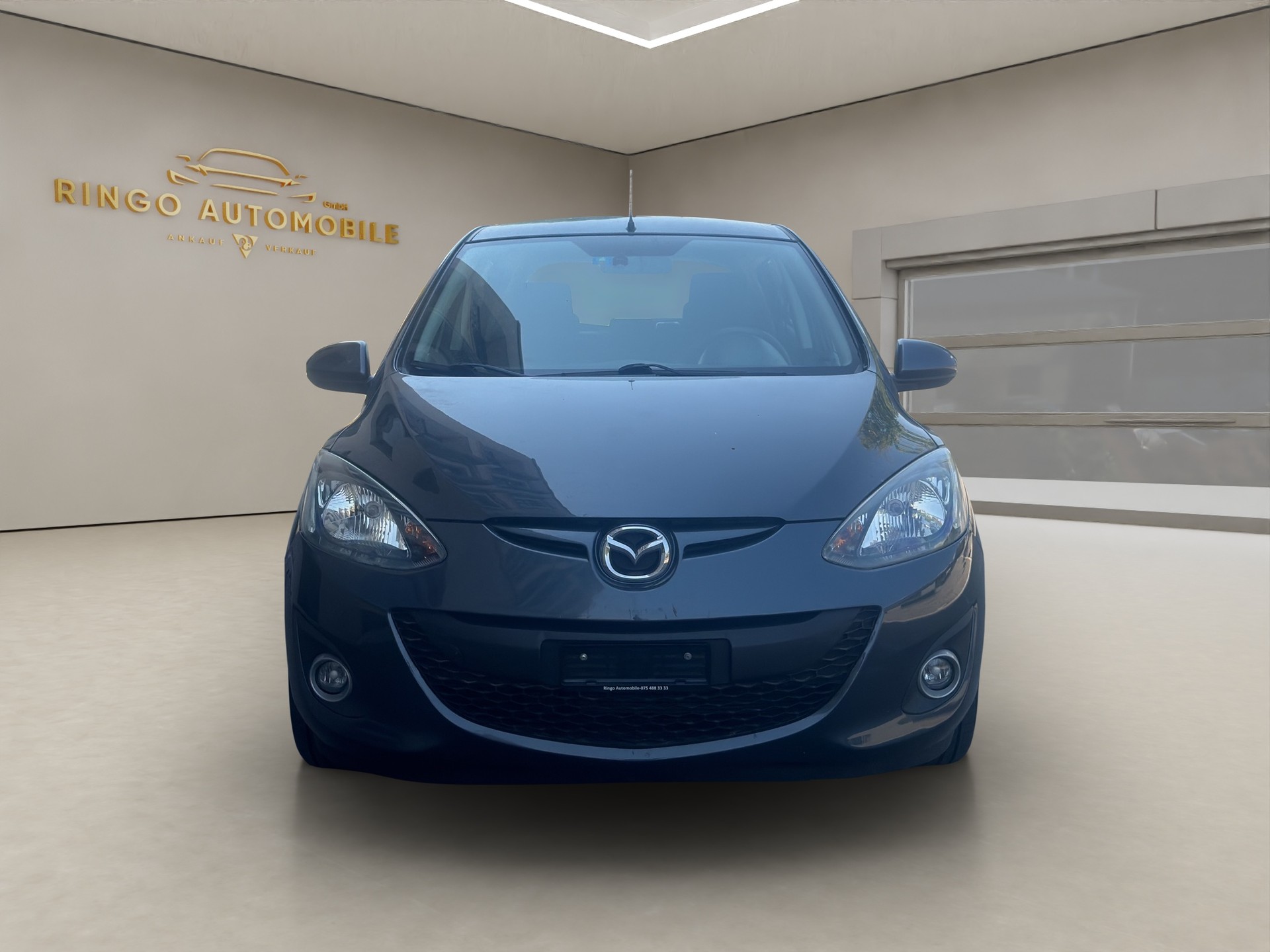 MAZDA 2 1.5i 16V Exclusive Automatic-showroom-element-1