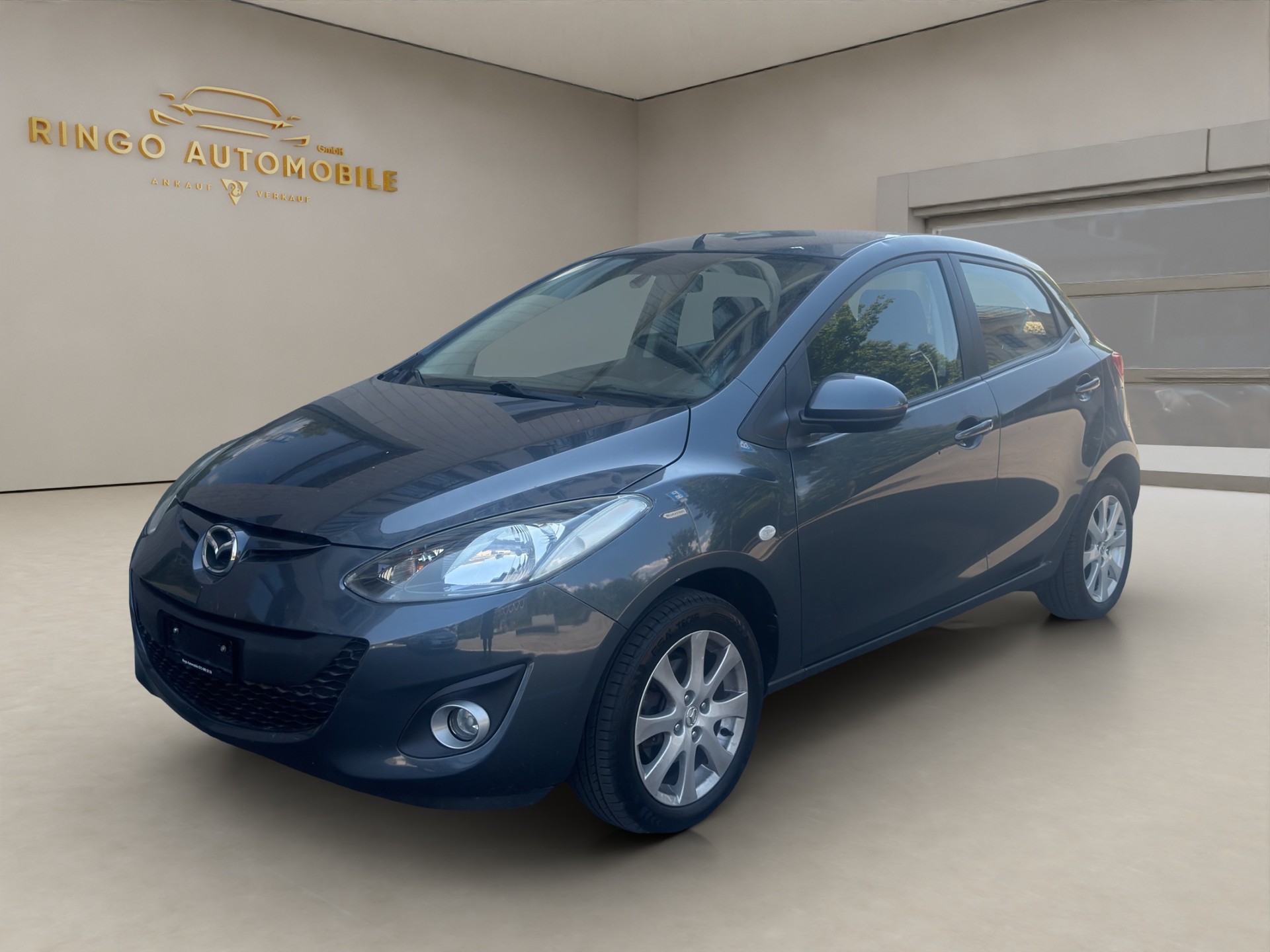 MAZDA 2 1.5i 16V Exclusive Automatic-showroom-element-2