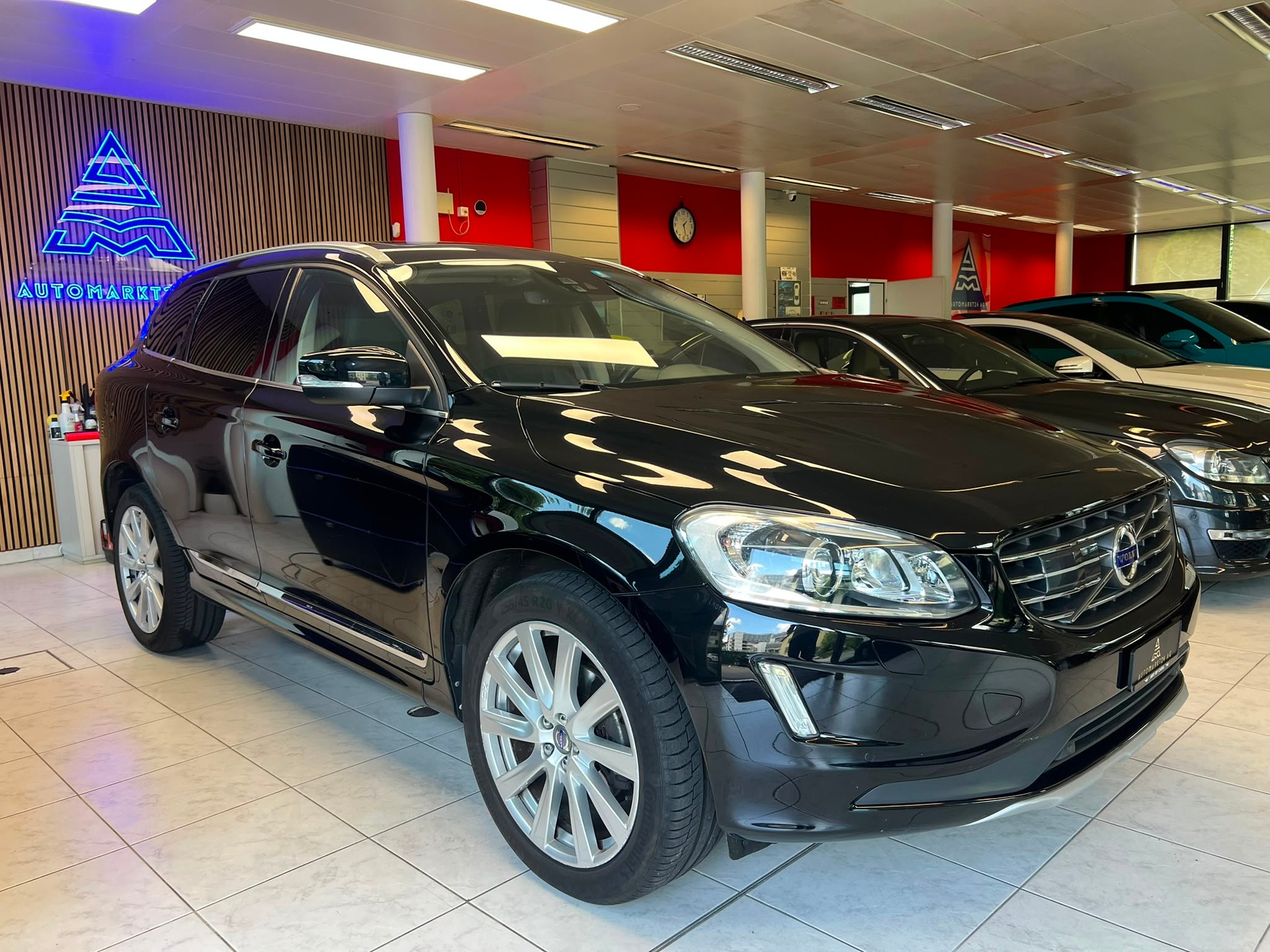 VOLVO XC60 2.4 D5 Summum AWD S/S