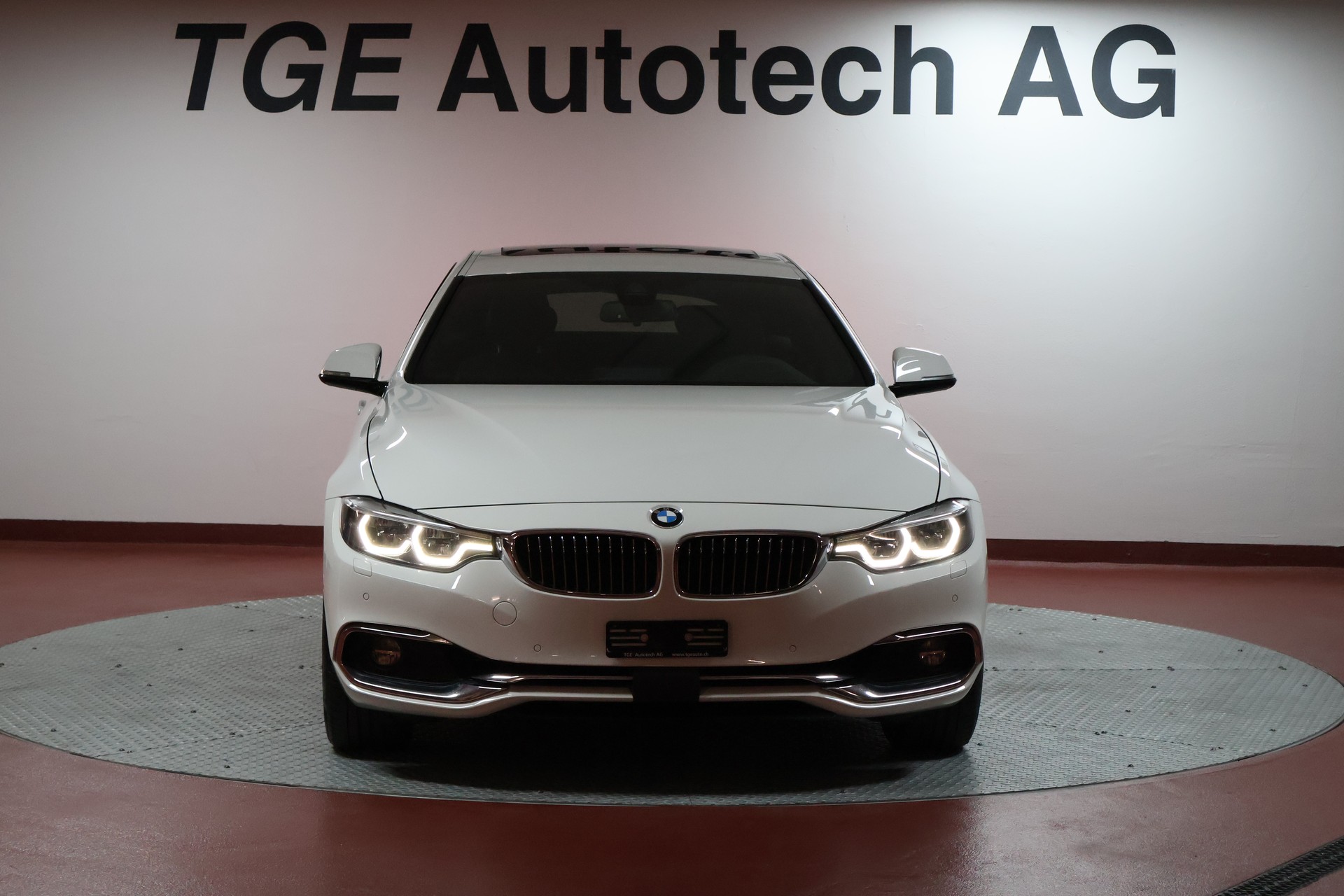 BMW 440i Gran Coupé xDrive Luxury Line Steptronic-showroom-element-1