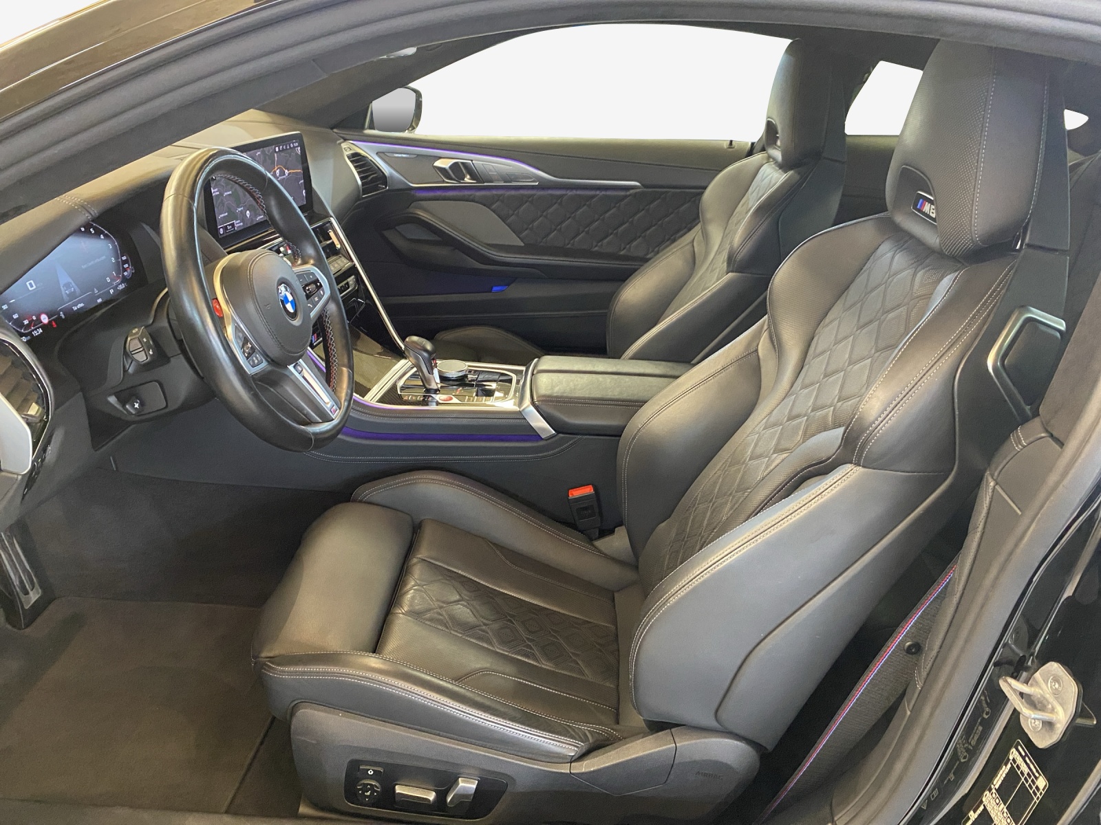 BMW M8 xDrive Steptronic M Competition-image-7