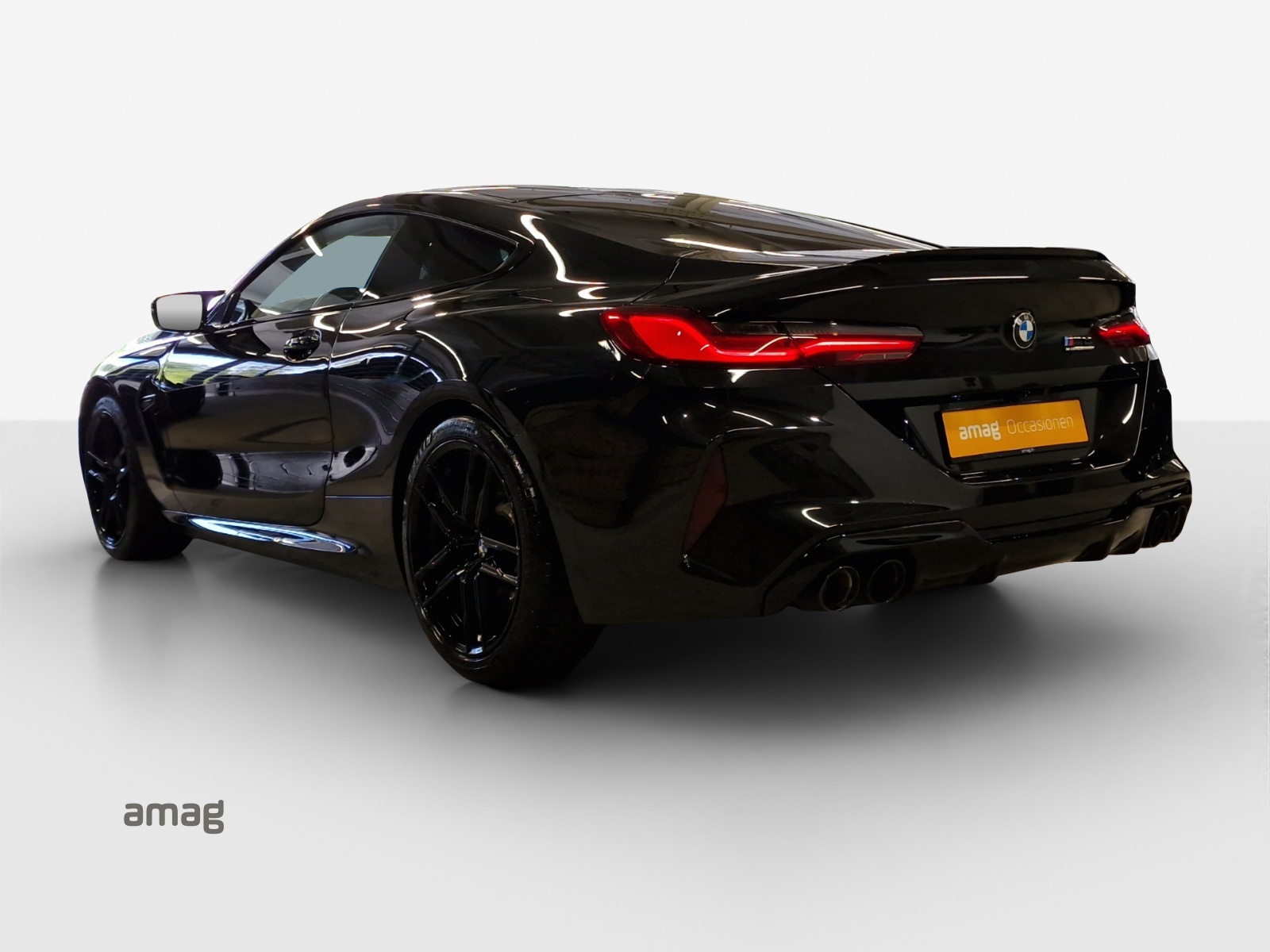 BMW M8 xDrive Steptronic M Competition-showroom-element-2