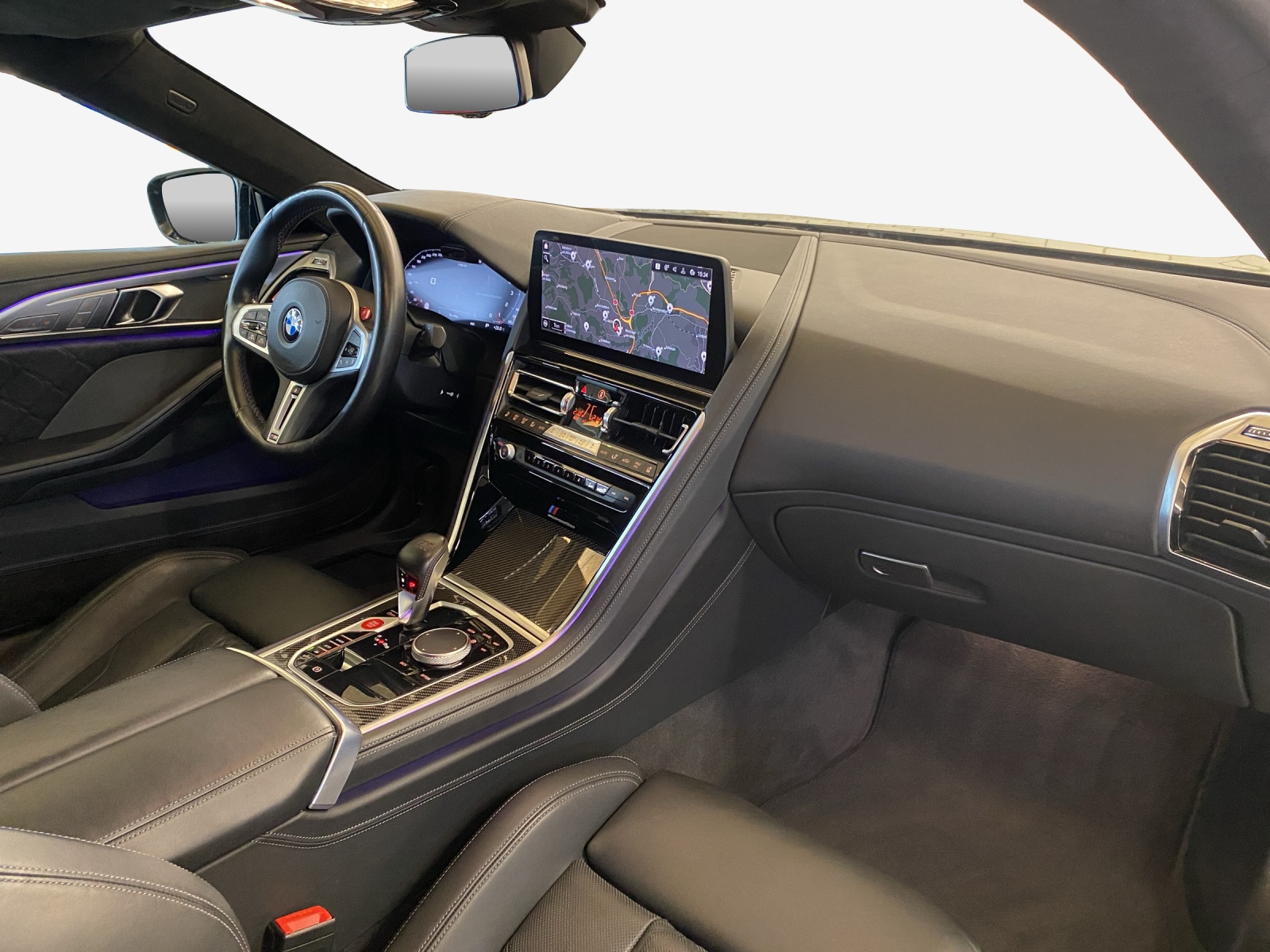 BMW M8 xDrive Steptronic M Competition-image-13