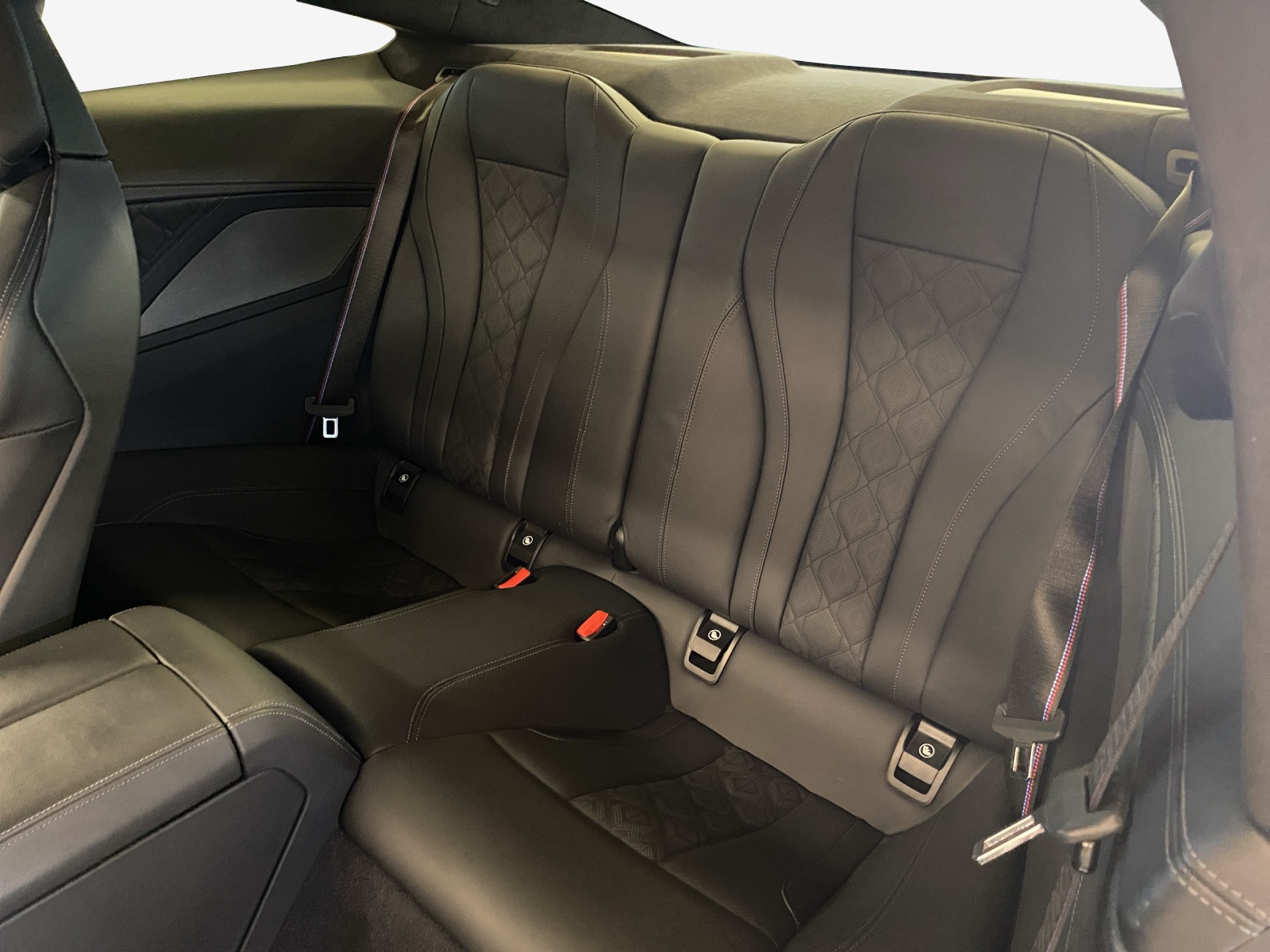 BMW M8 xDrive Steptronic M Competition-image-11
