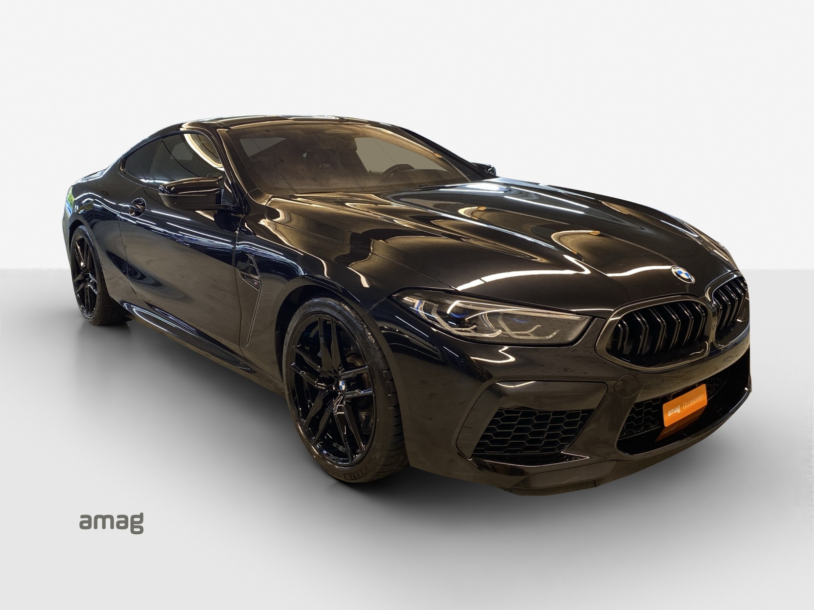 BMW M8 xDrive Steptronic M Competition-image-5