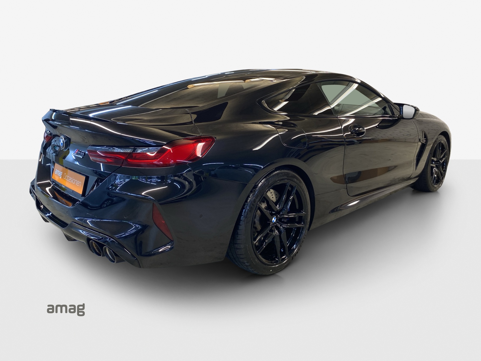 BMW M8 xDrive Steptronic M Competition-image-4