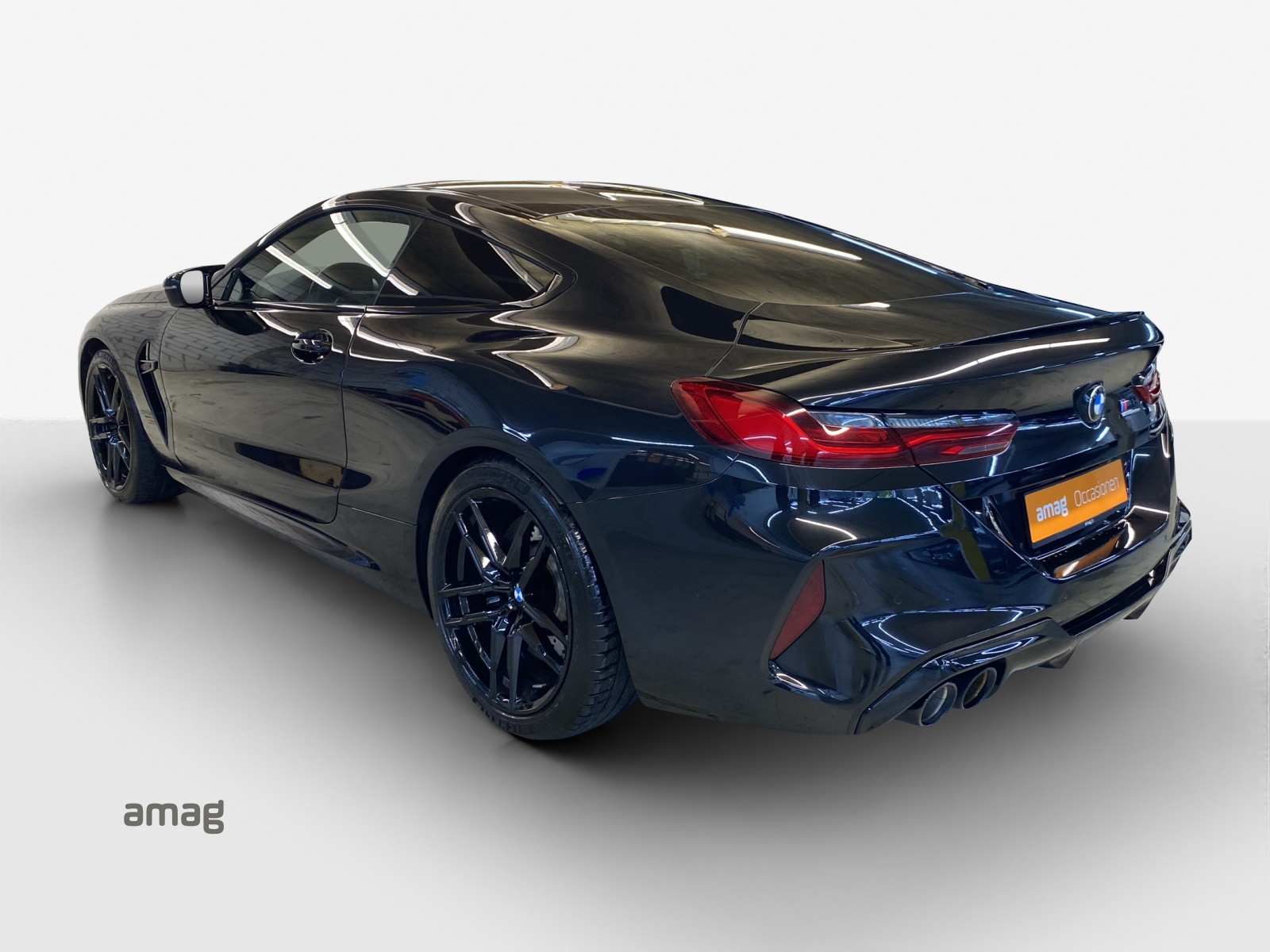 BMW M8 xDrive Steptronic M Competition-showroom-element-3