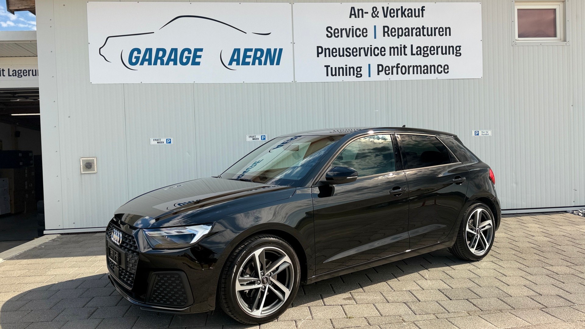 AUDI A1 Sportback S-Line 30 TFSI S-tronic / Audi-Werksgarantie & Gratis-Service 10 Jahre, 100.000 km (ASSP+)